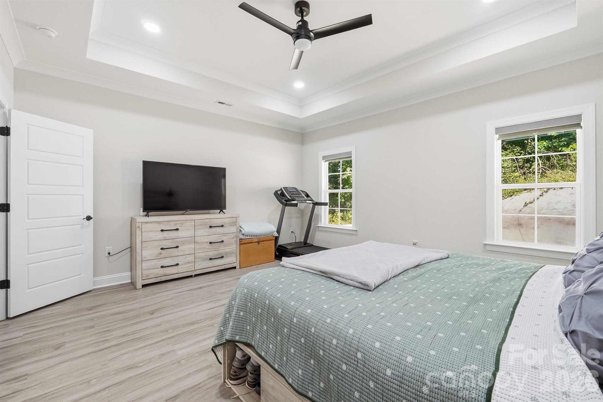 413 Lakewood Drive — Lexington