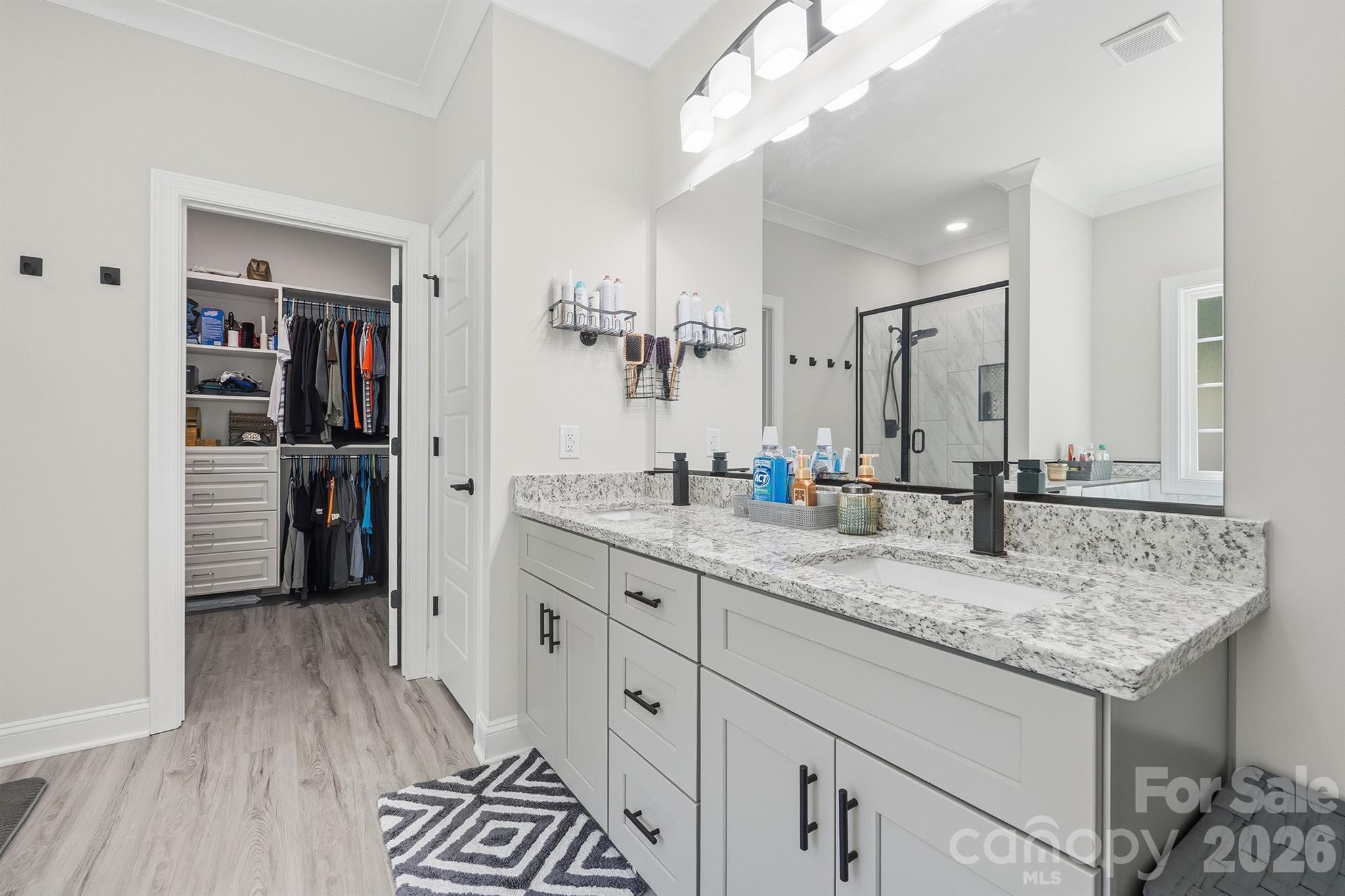 413 Lakewood Drive — Lexington