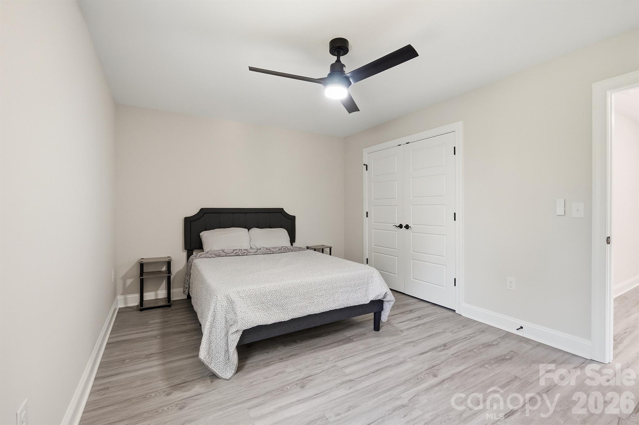 413 Lakewood Drive — Lexington