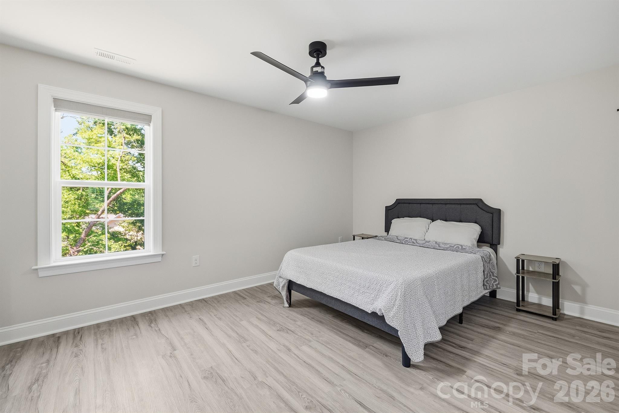 413 Lakewood Drive — Lexington
