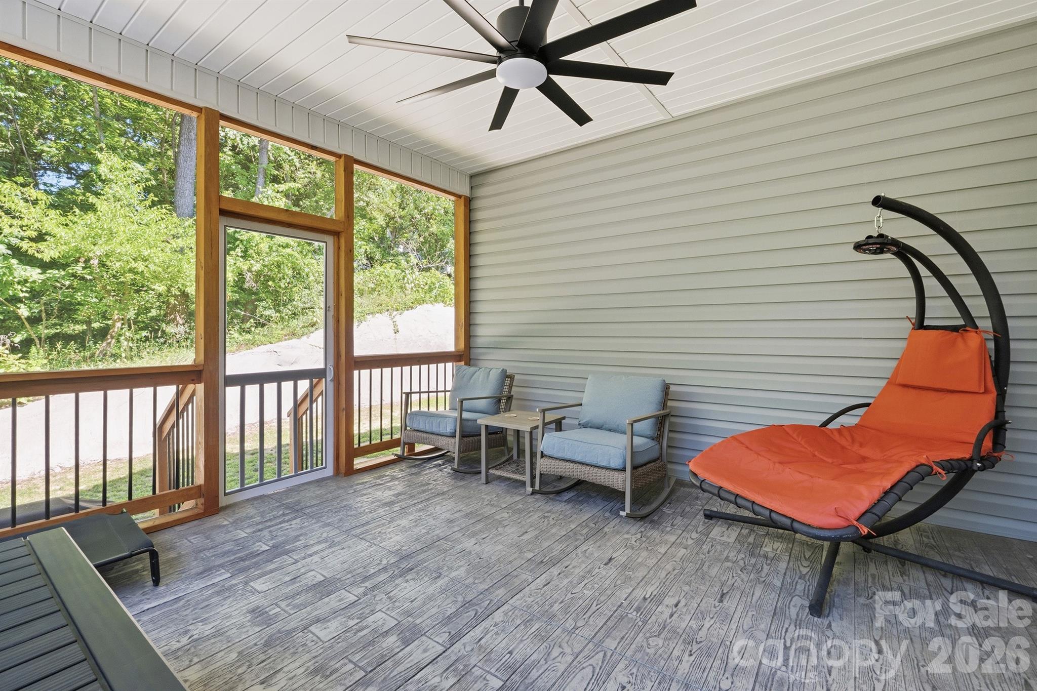 413 Lakewood Drive — Lexington