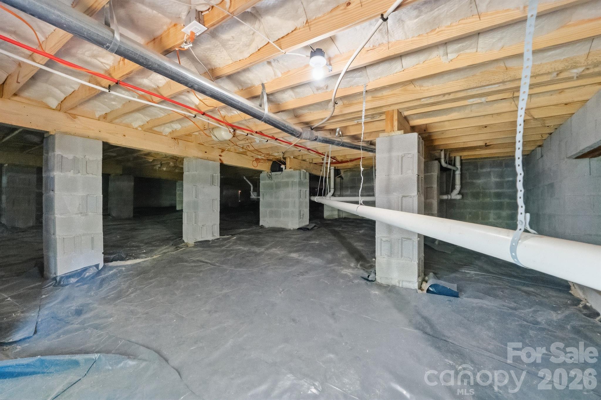 413 Lakewood Drive — Lexington