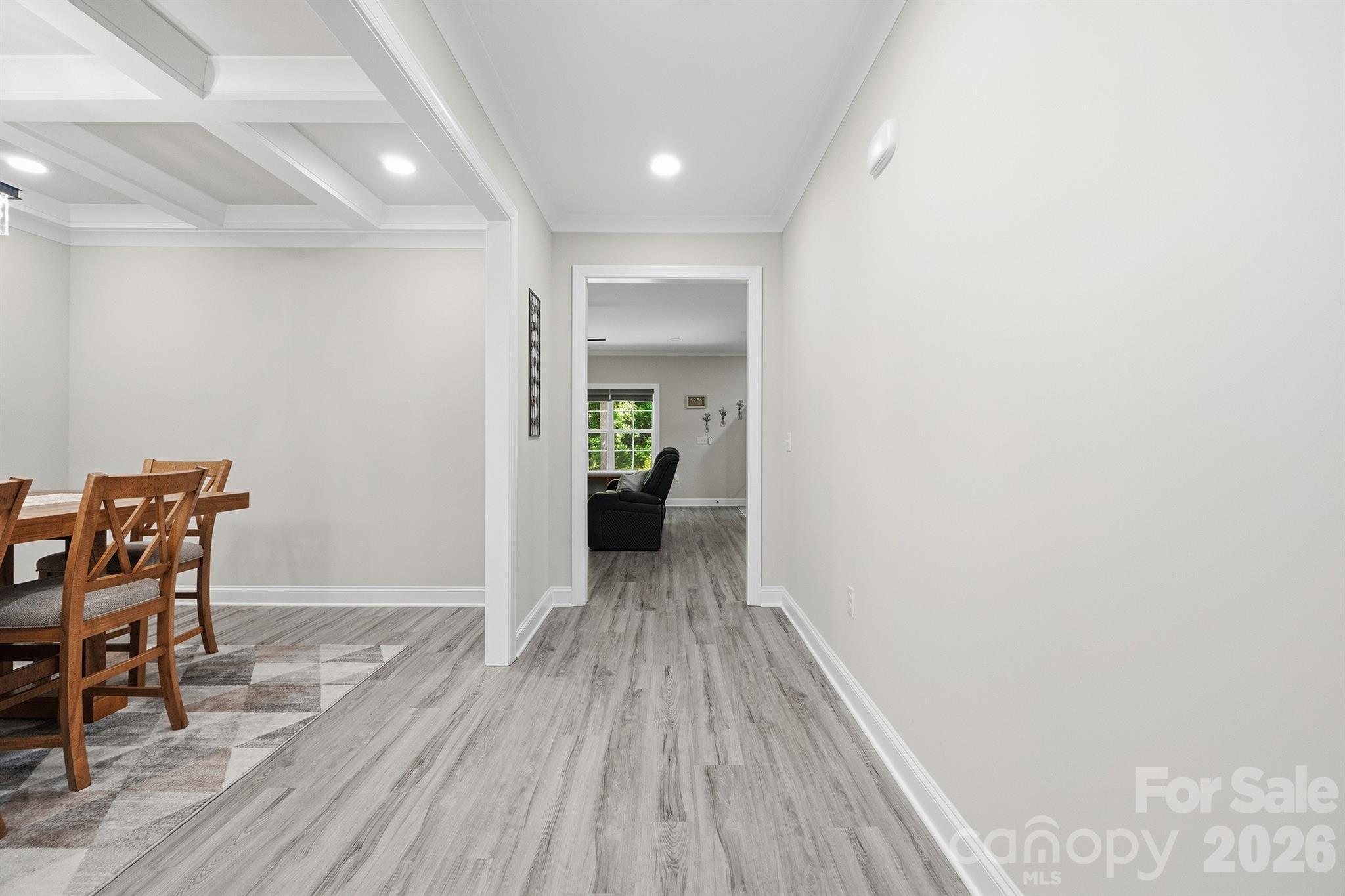 413 Lakewood Drive — Lexington