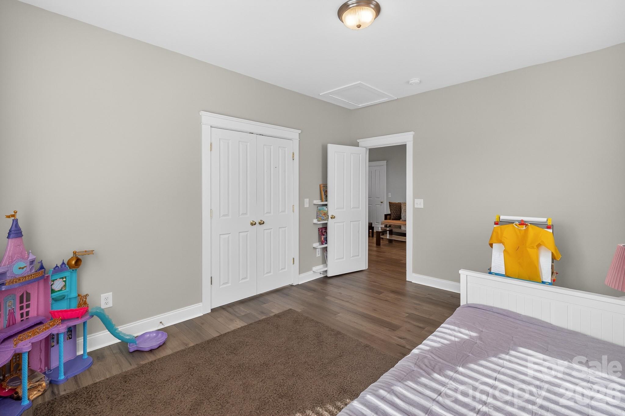8216 Townley Road — Huntersville