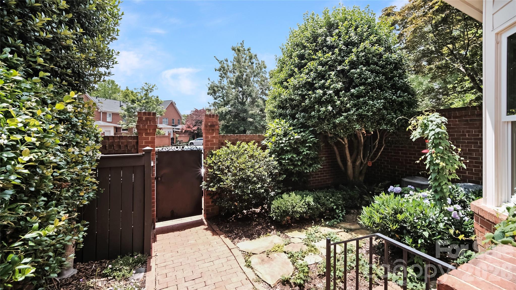 3524 Kylemore Court — Charlotte