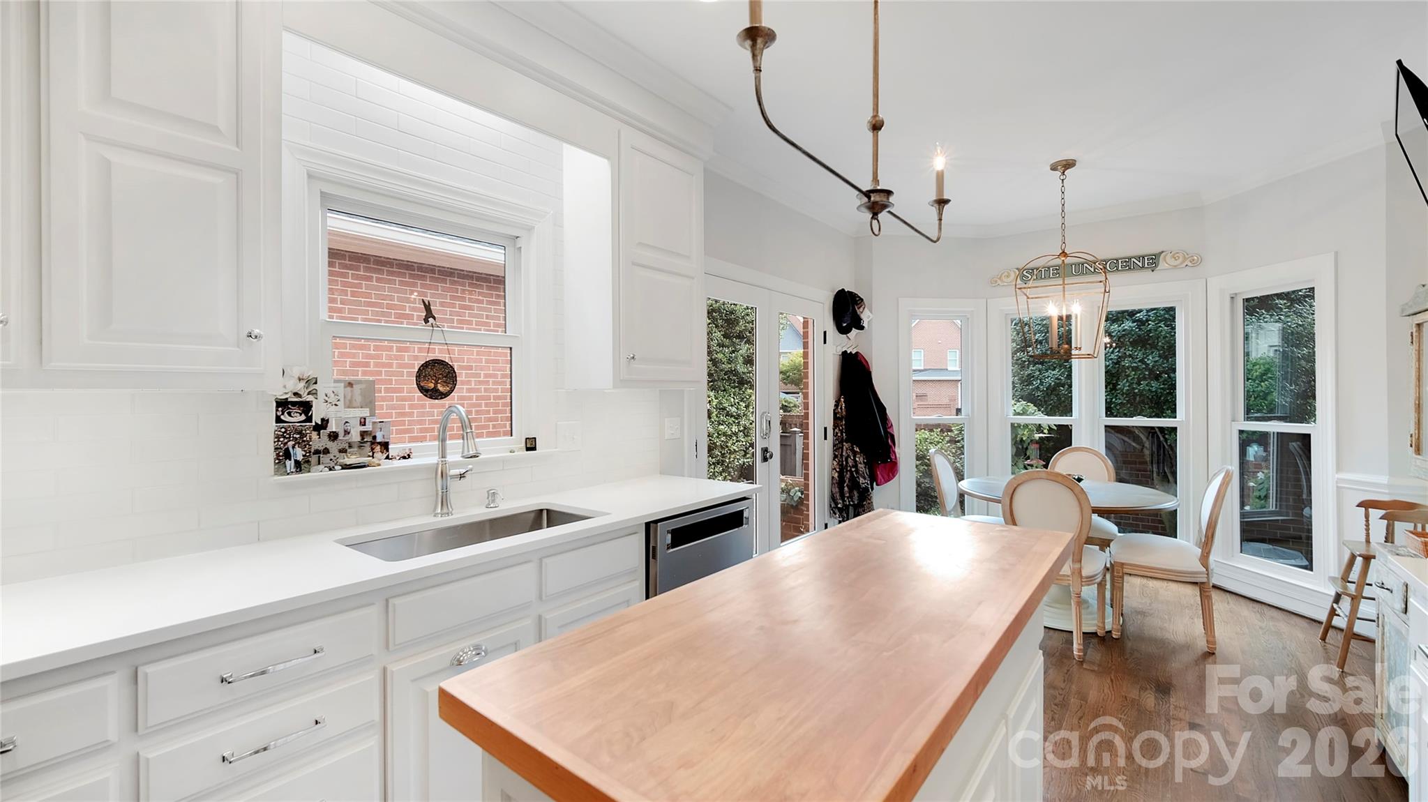 3524 Kylemore Court — Charlotte