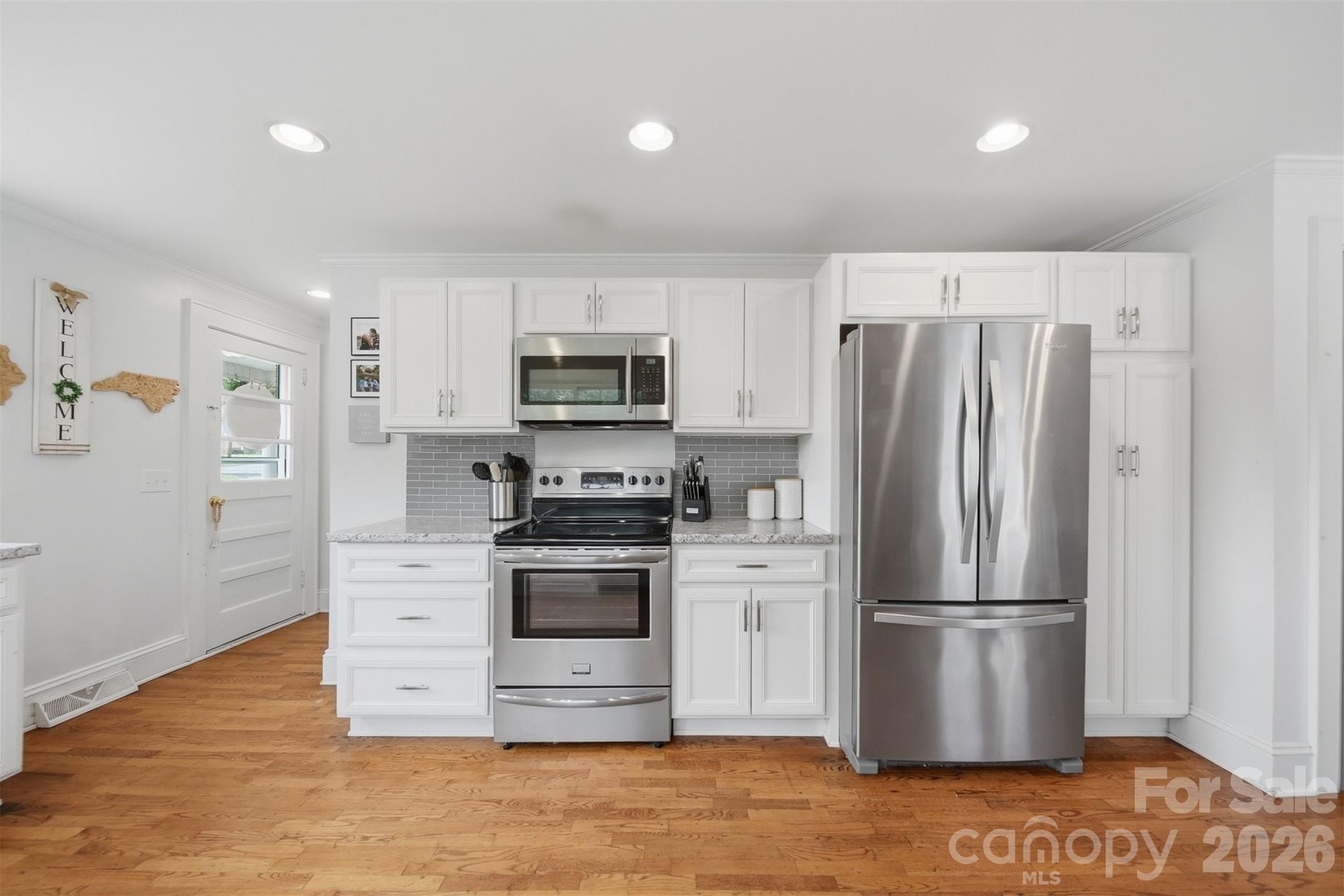 3526 16th Street NE — Hickory