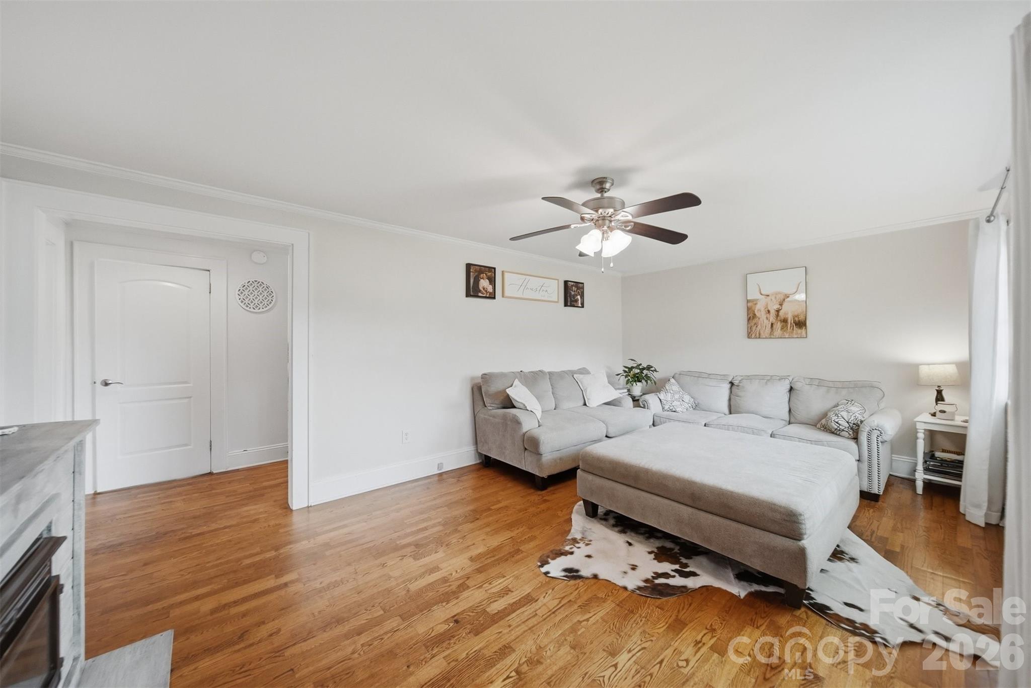 3526 16th Street NE — Hickory