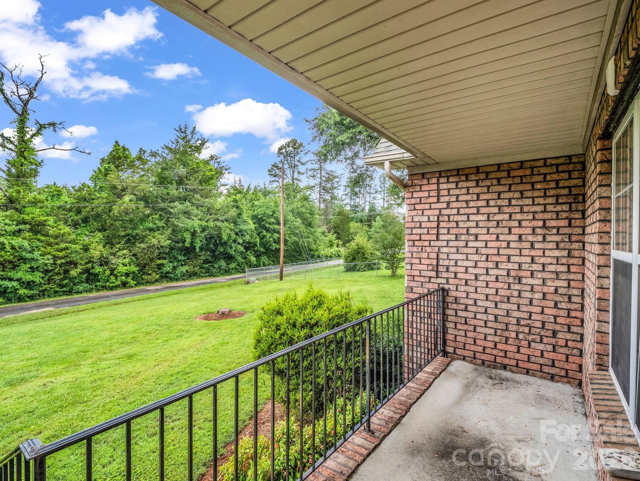 153 Rosey Lane — Rutherfordton