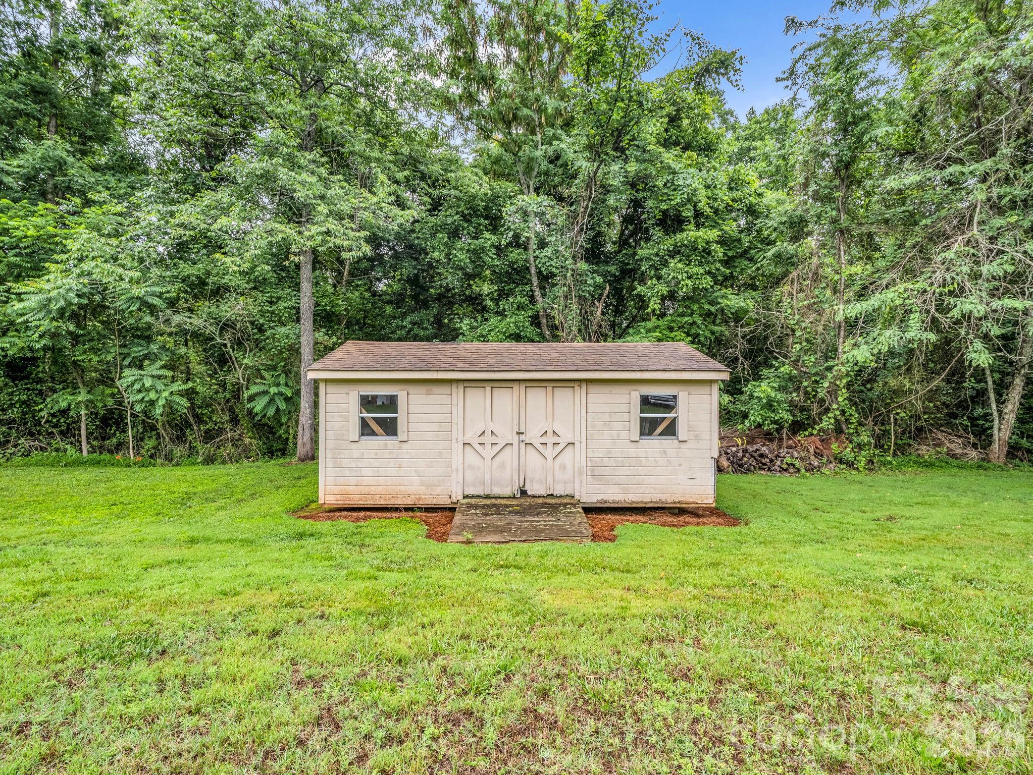 153 Rosey Lane — Rutherfordton