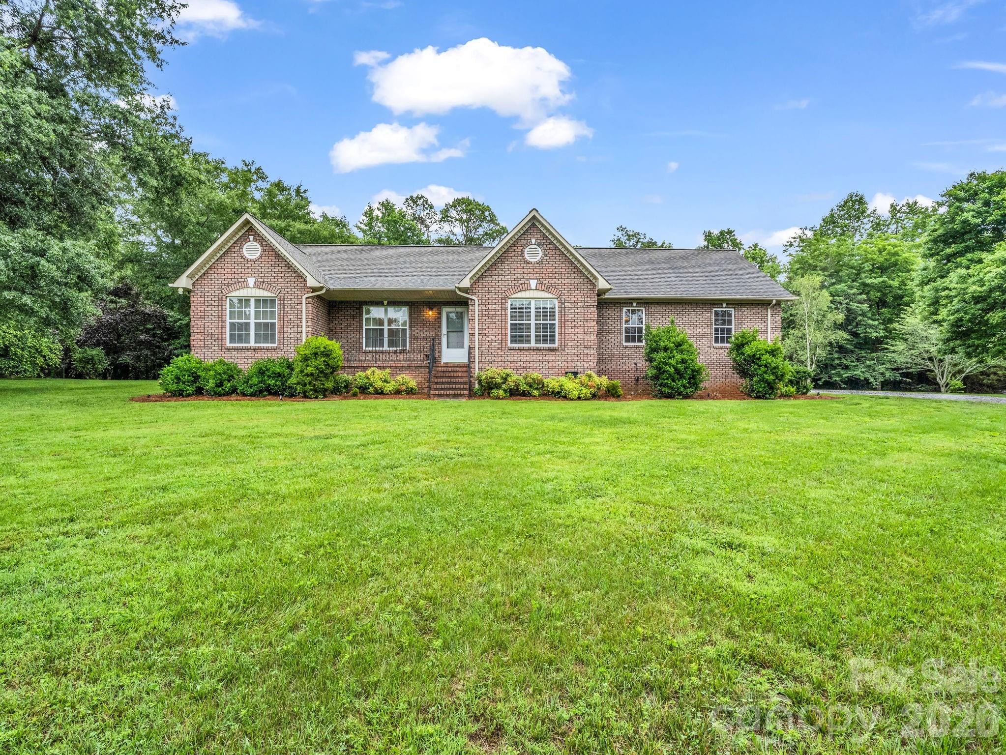 153 Rosey Lane — Rutherfordton