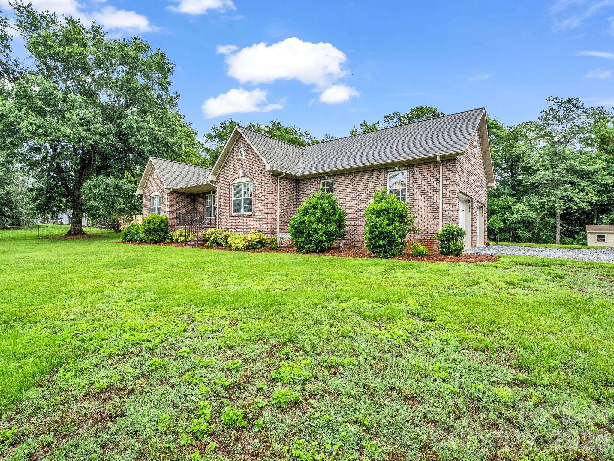 153 Rosey Lane — Rutherfordton