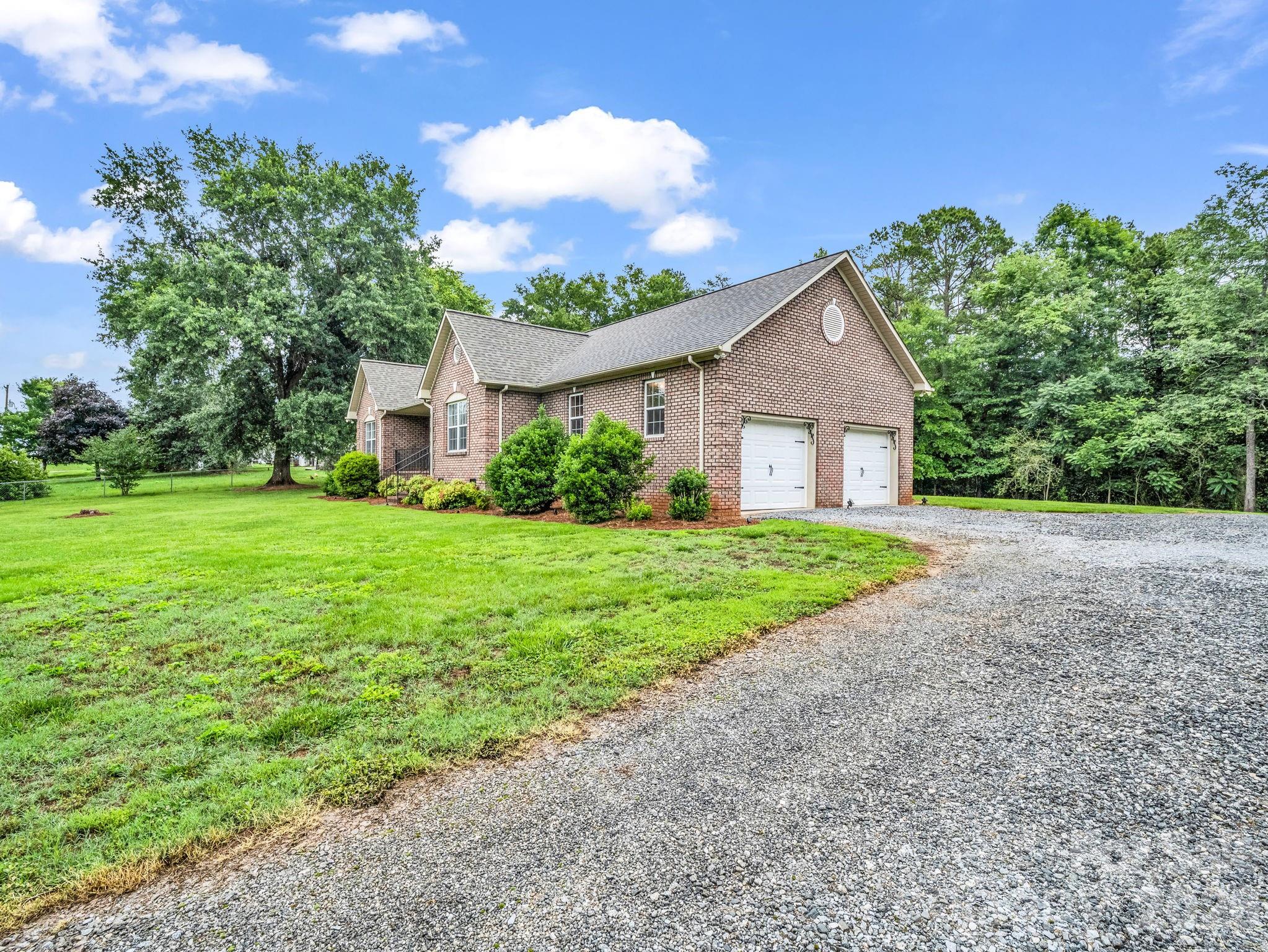153 Rosey Lane — Rutherfordton