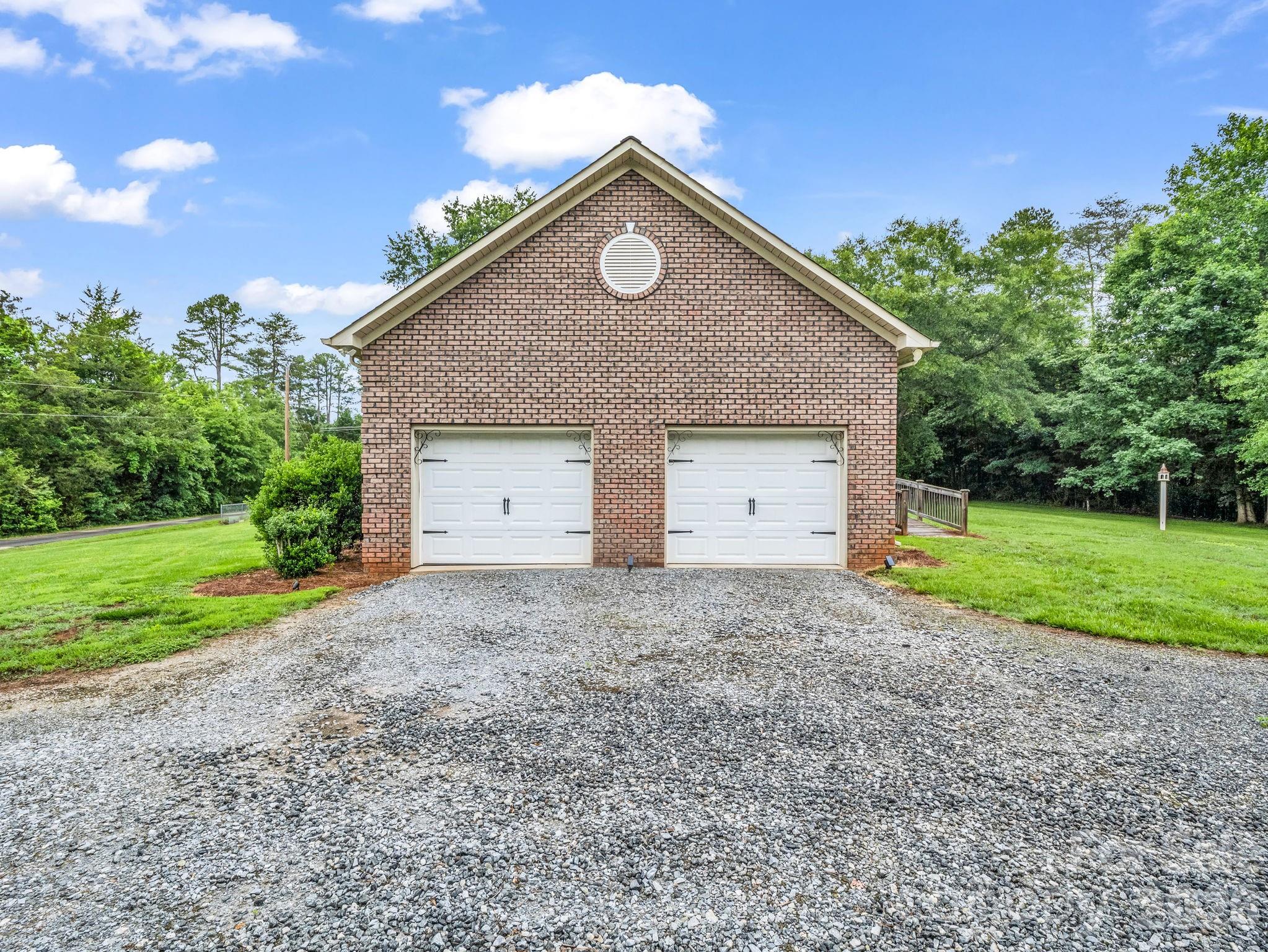 153 Rosey Lane — Rutherfordton