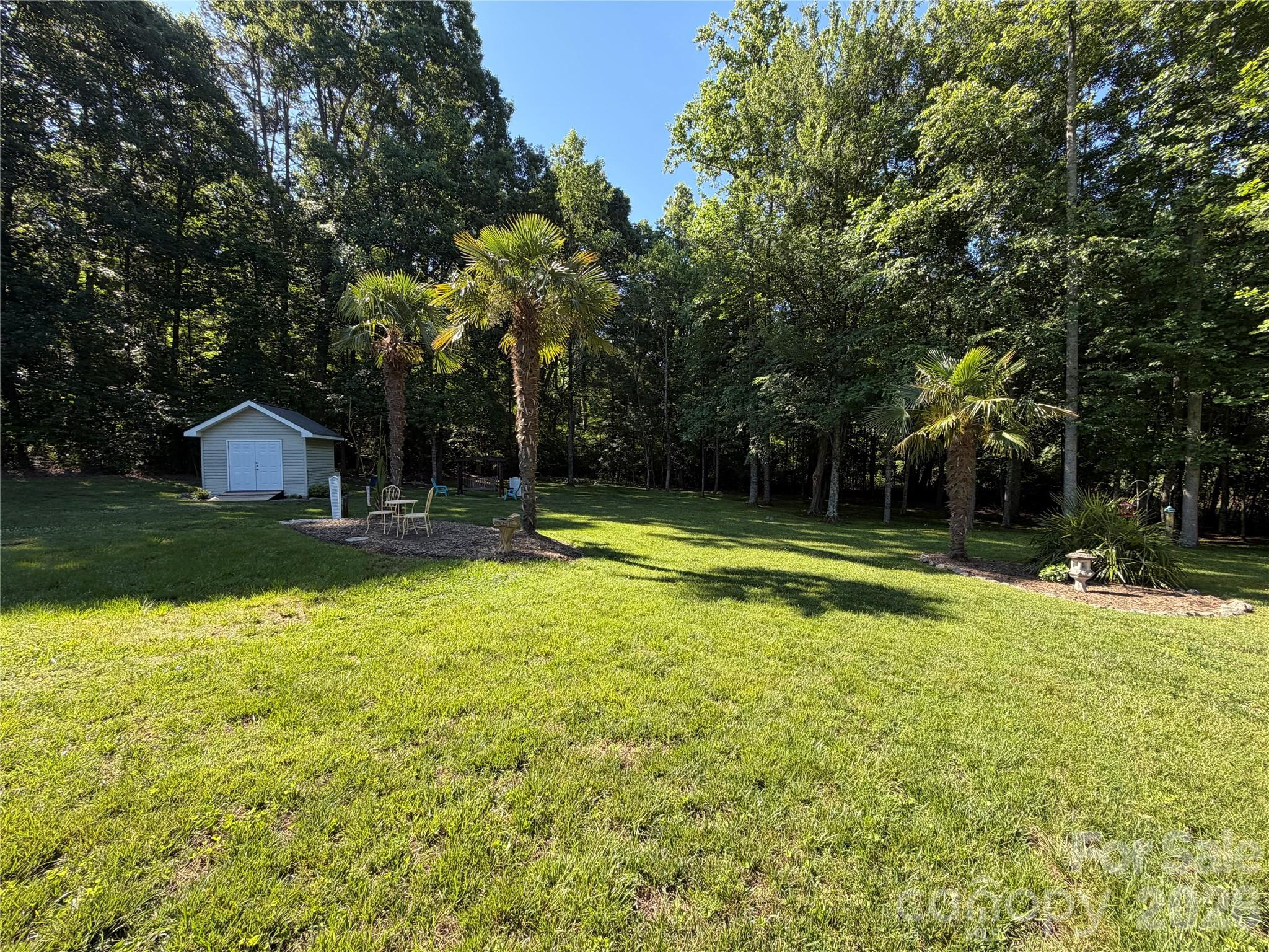 110 E Pine Street — Maiden