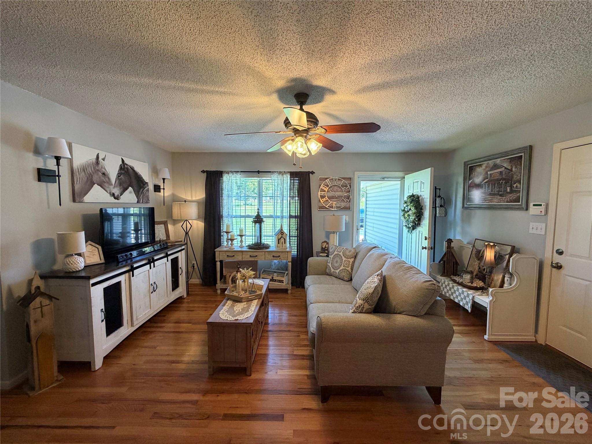 110 E Pine Street — Maiden