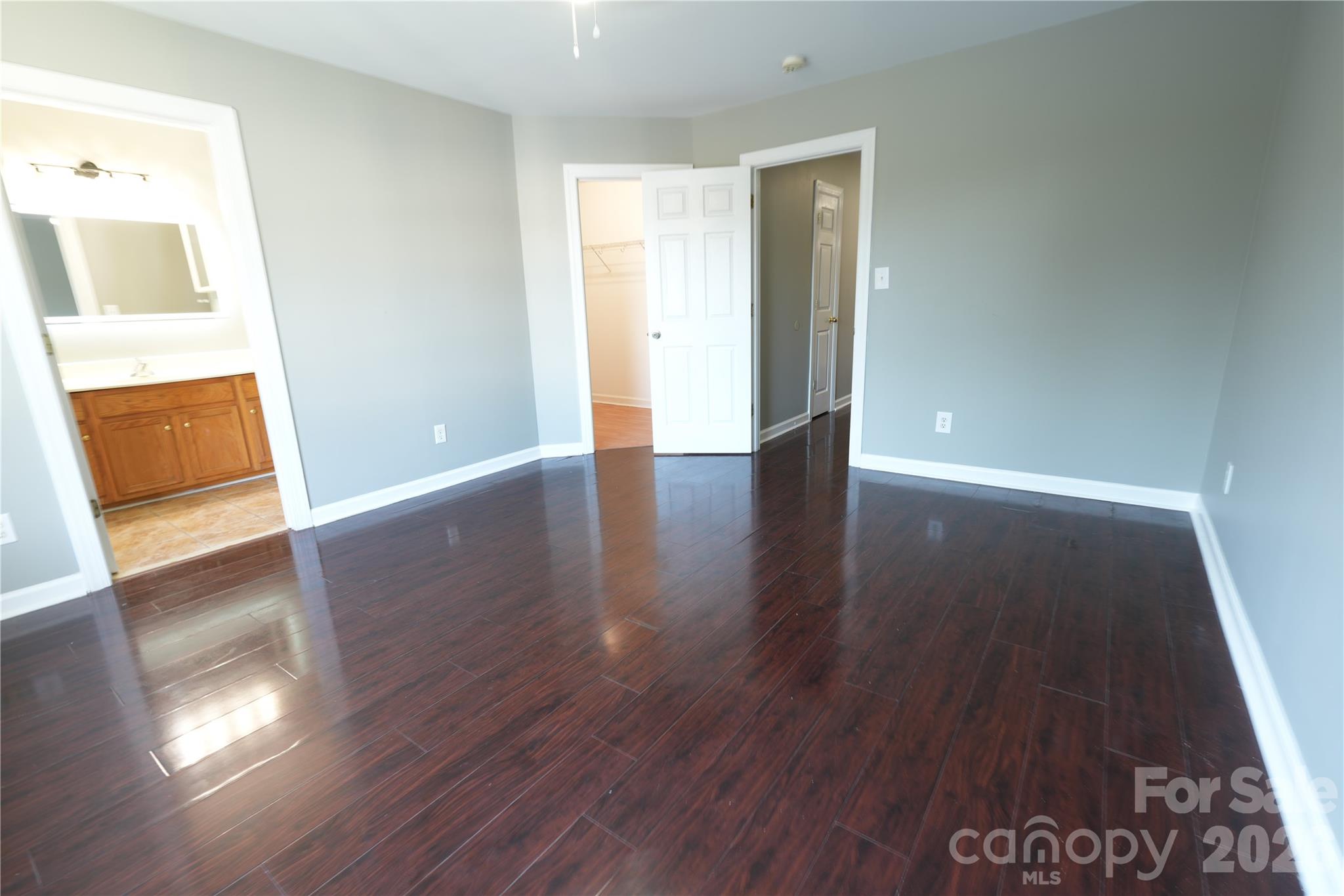 6410 Castlewynd Court — Charlotte