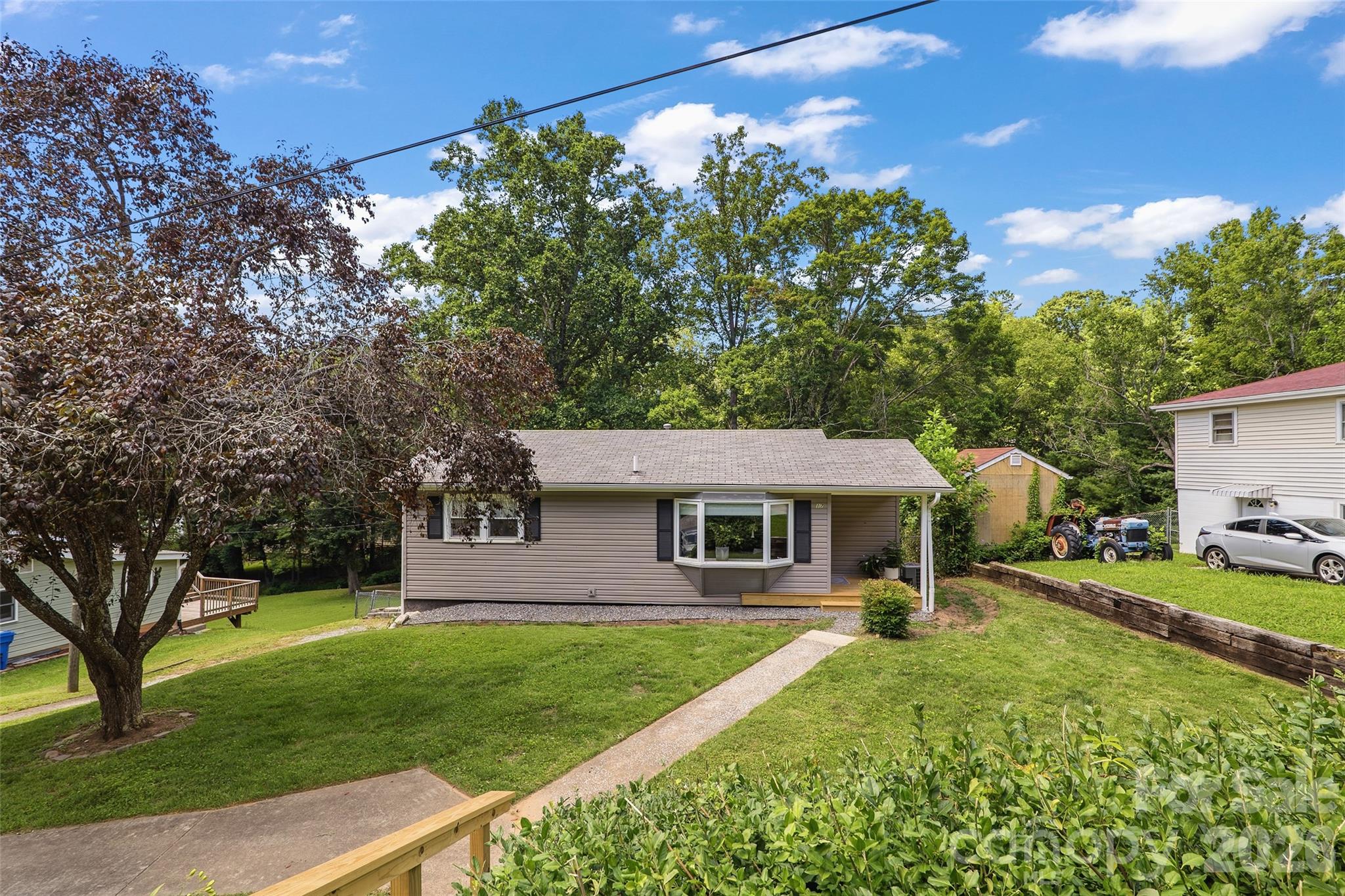 17 Azalea Road — Arden