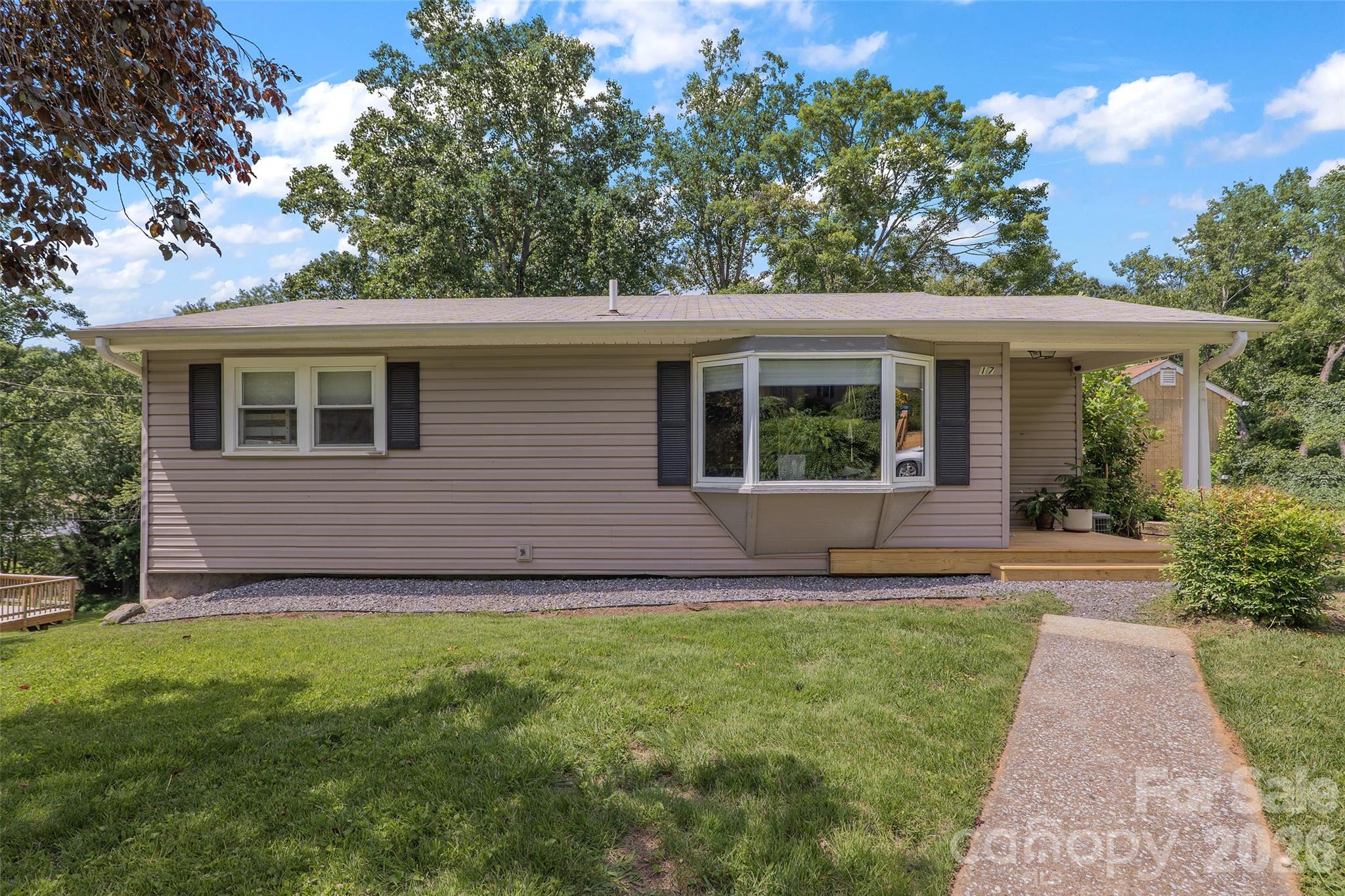 17 Azalea Road — Arden