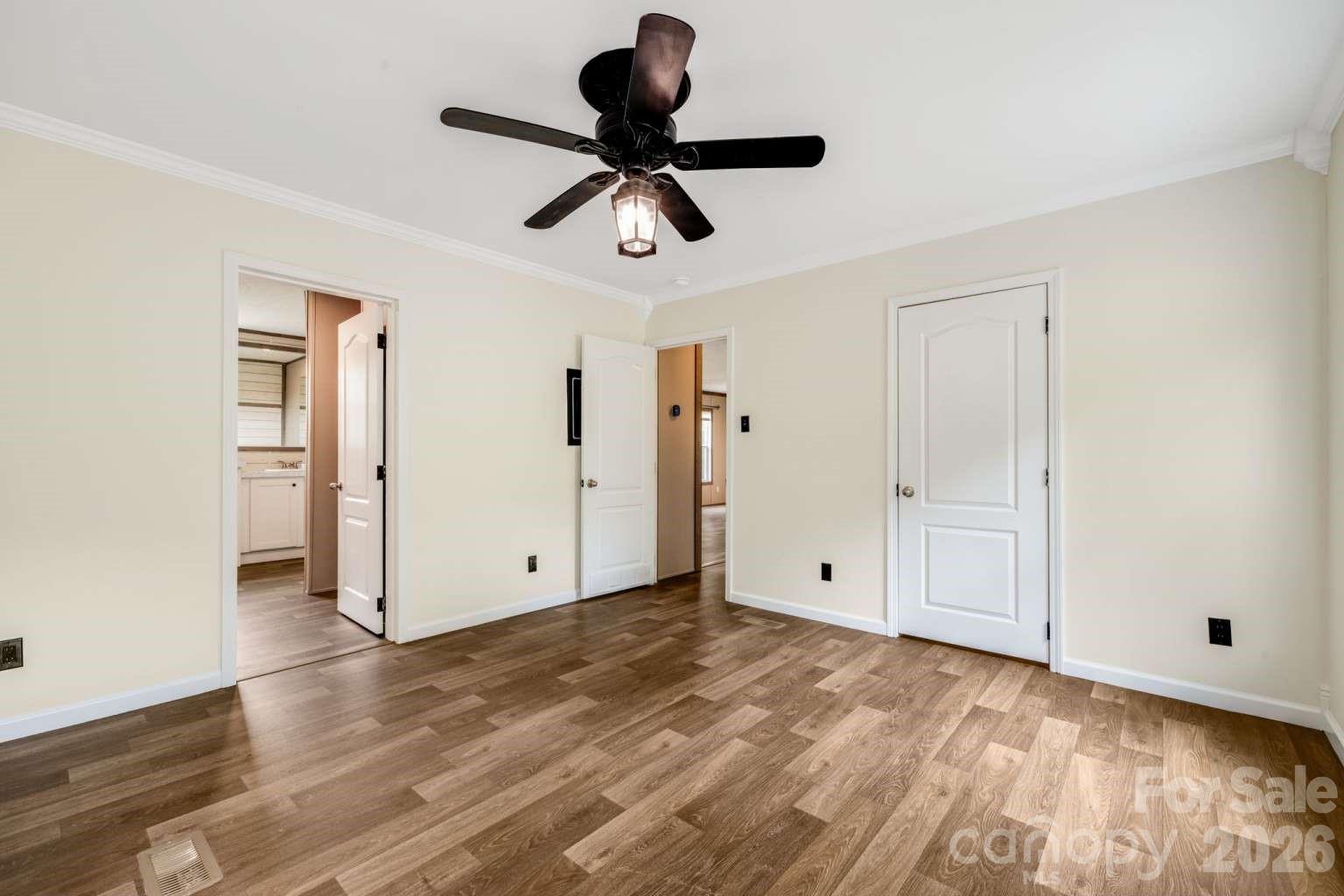 22 Split Pine Cove — Clyde