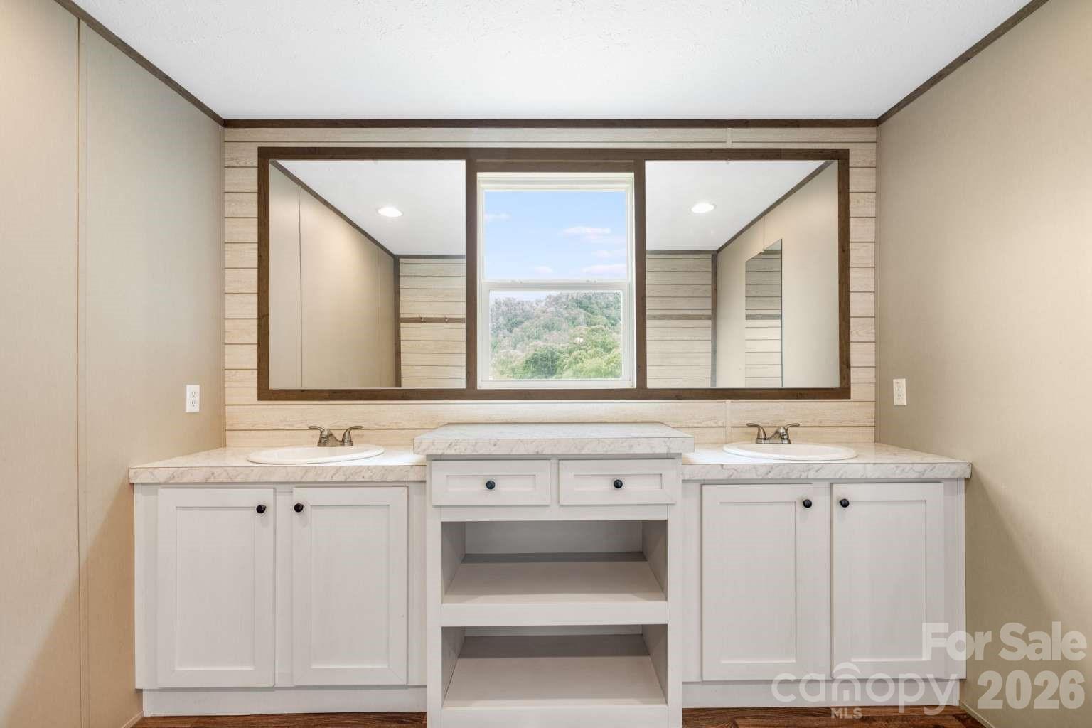 22 Split Pine Cove — Clyde