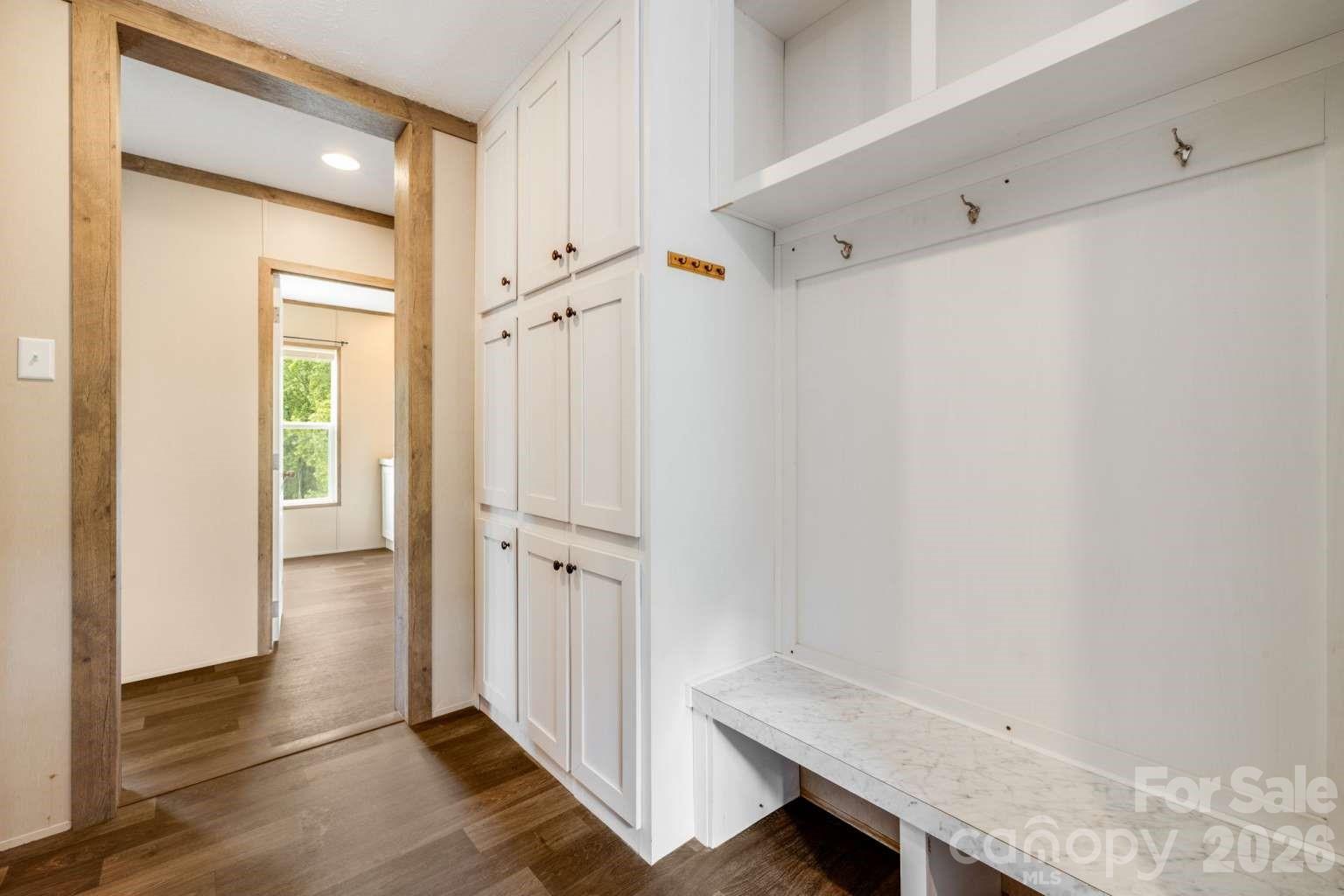 22 Split Pine Cove — Clyde
