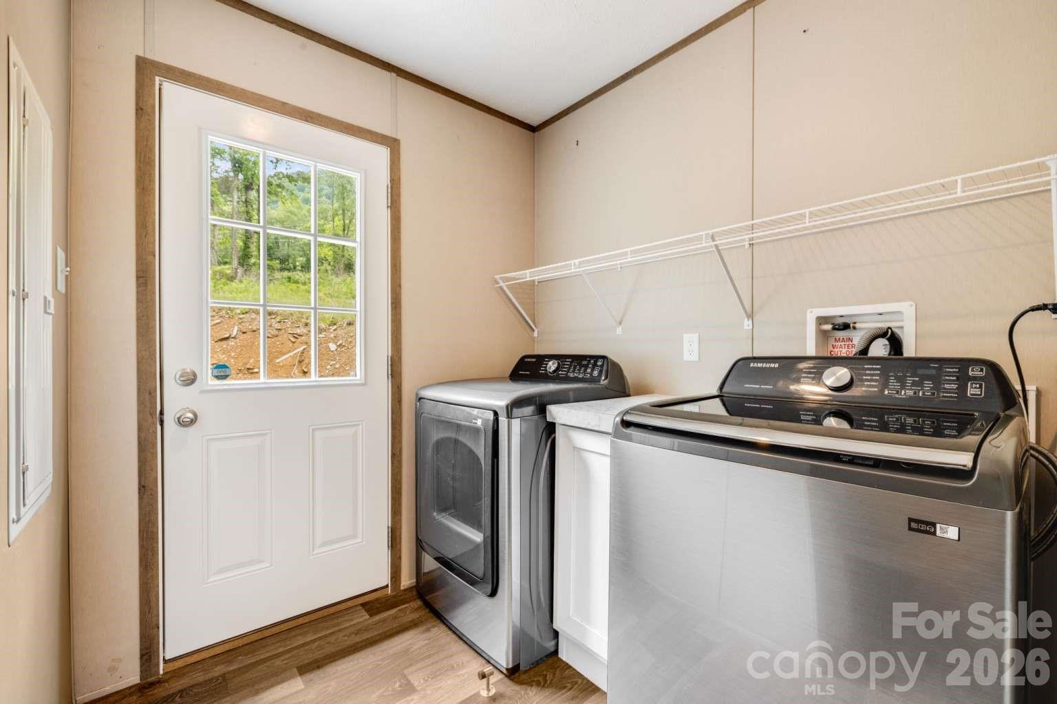 22 Split Pine Cove — Clyde