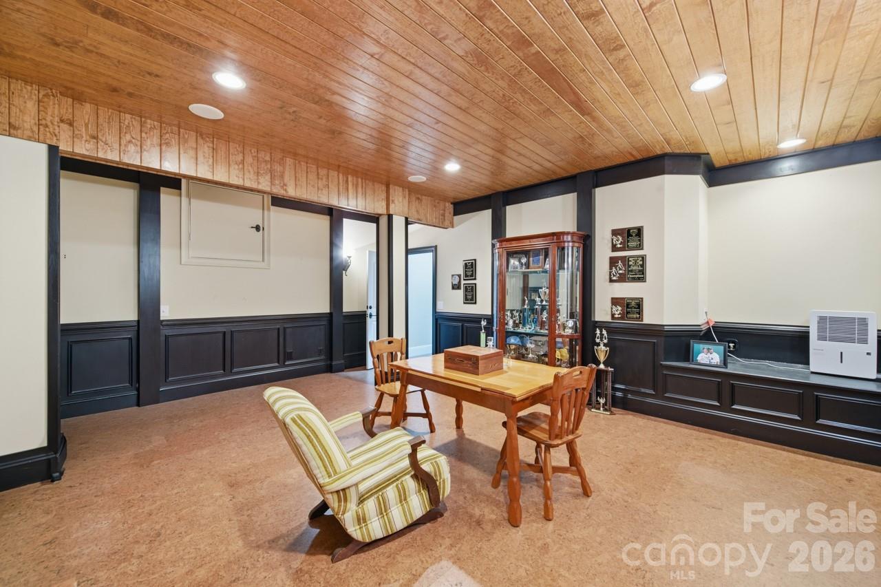 1519 Nc Hwy 73 Highway — West End
