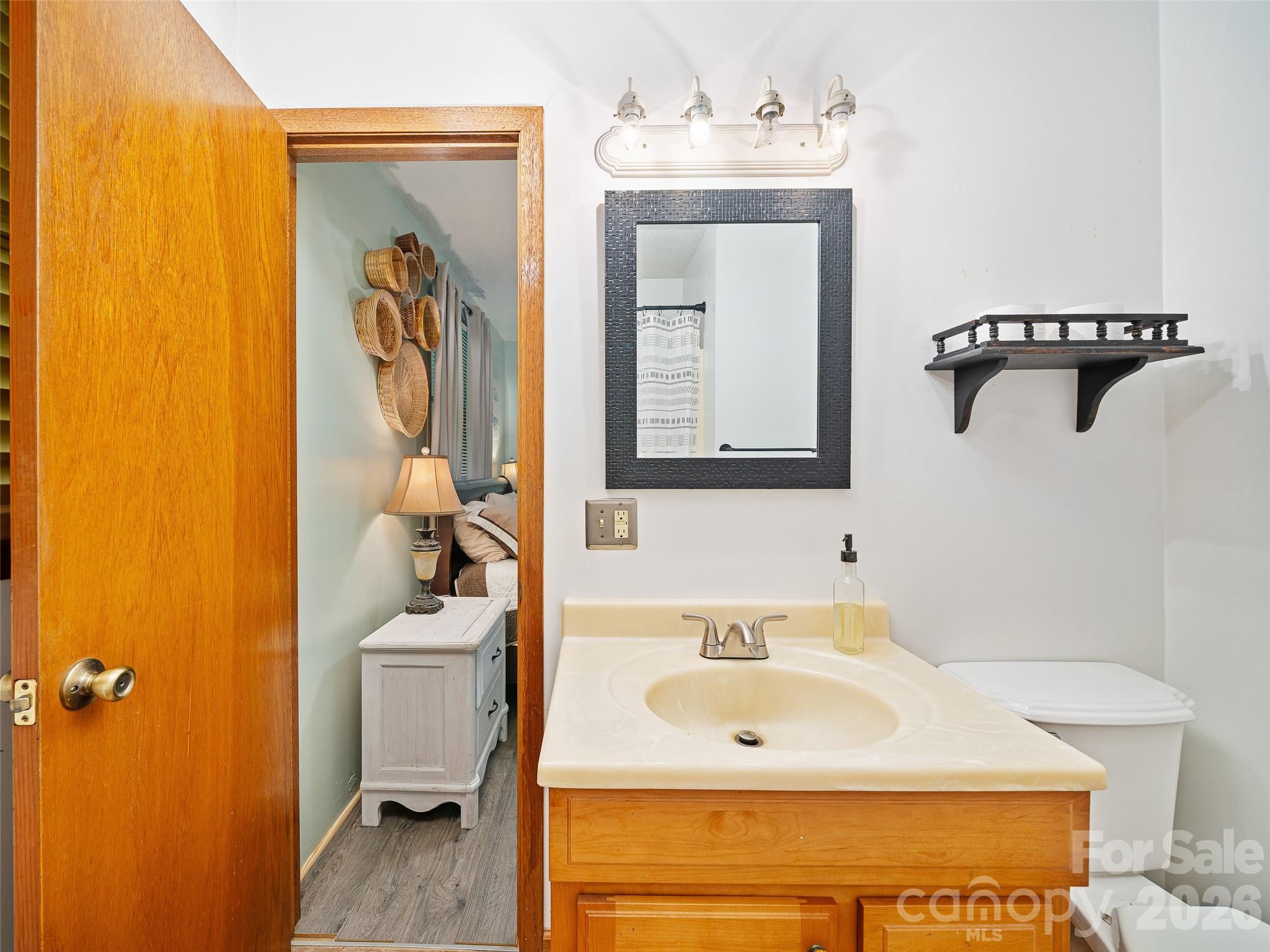 839 Mckinney Road — Burnsville