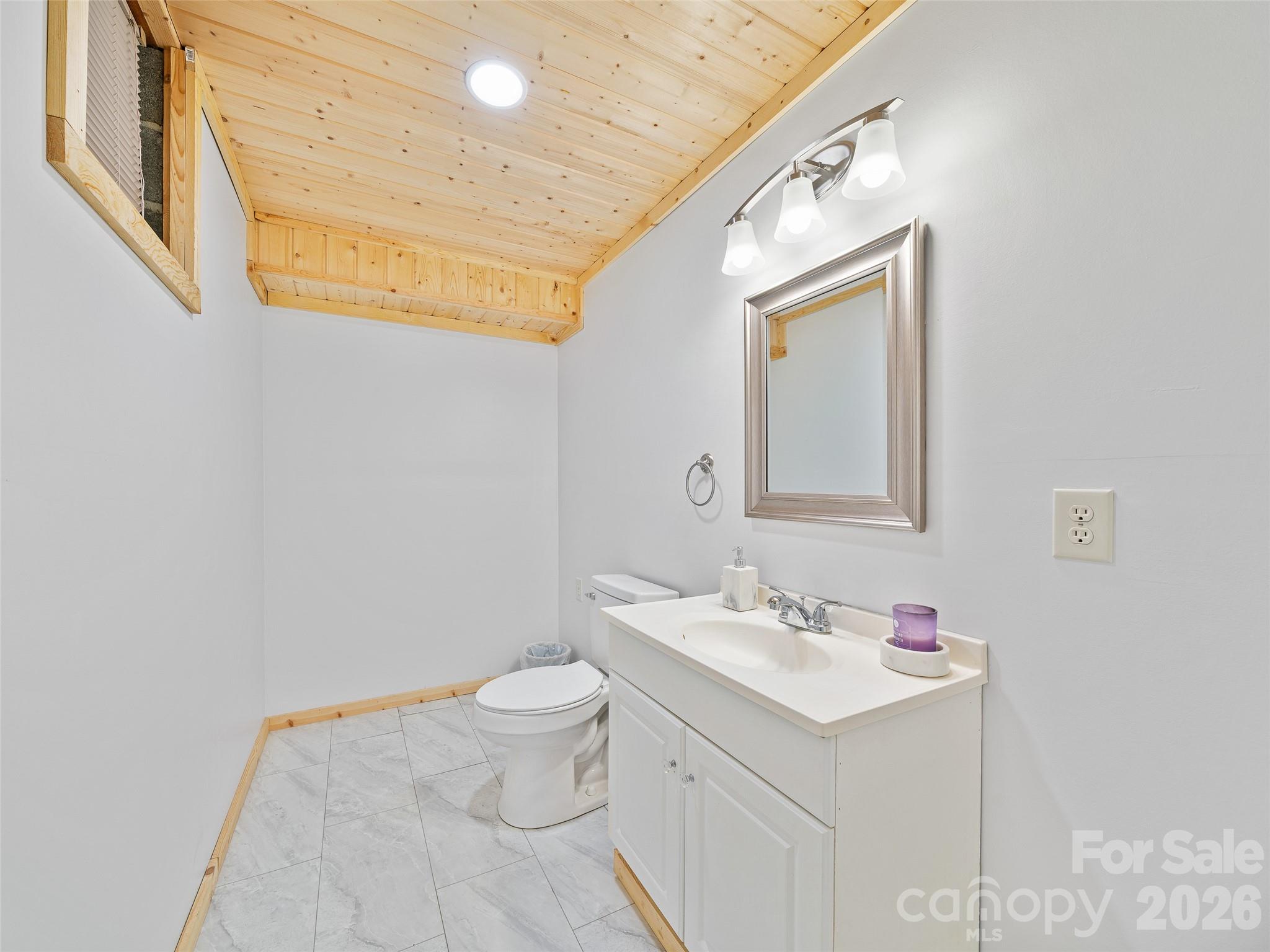 839 Mckinney Road — Burnsville