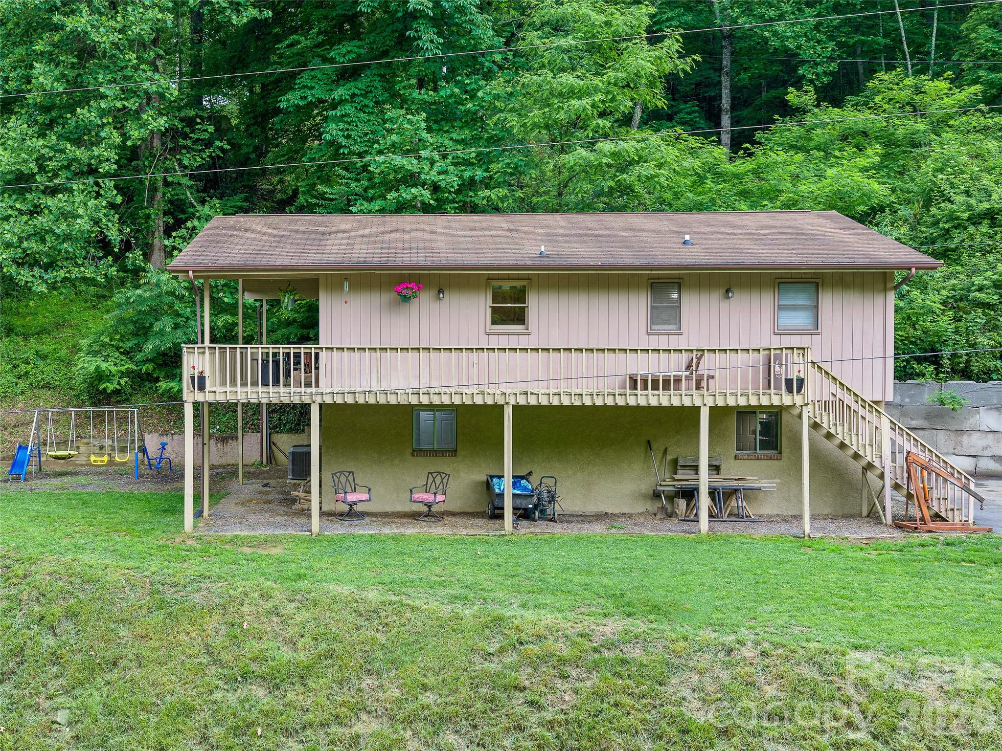 839 Mckinney Road — Burnsville