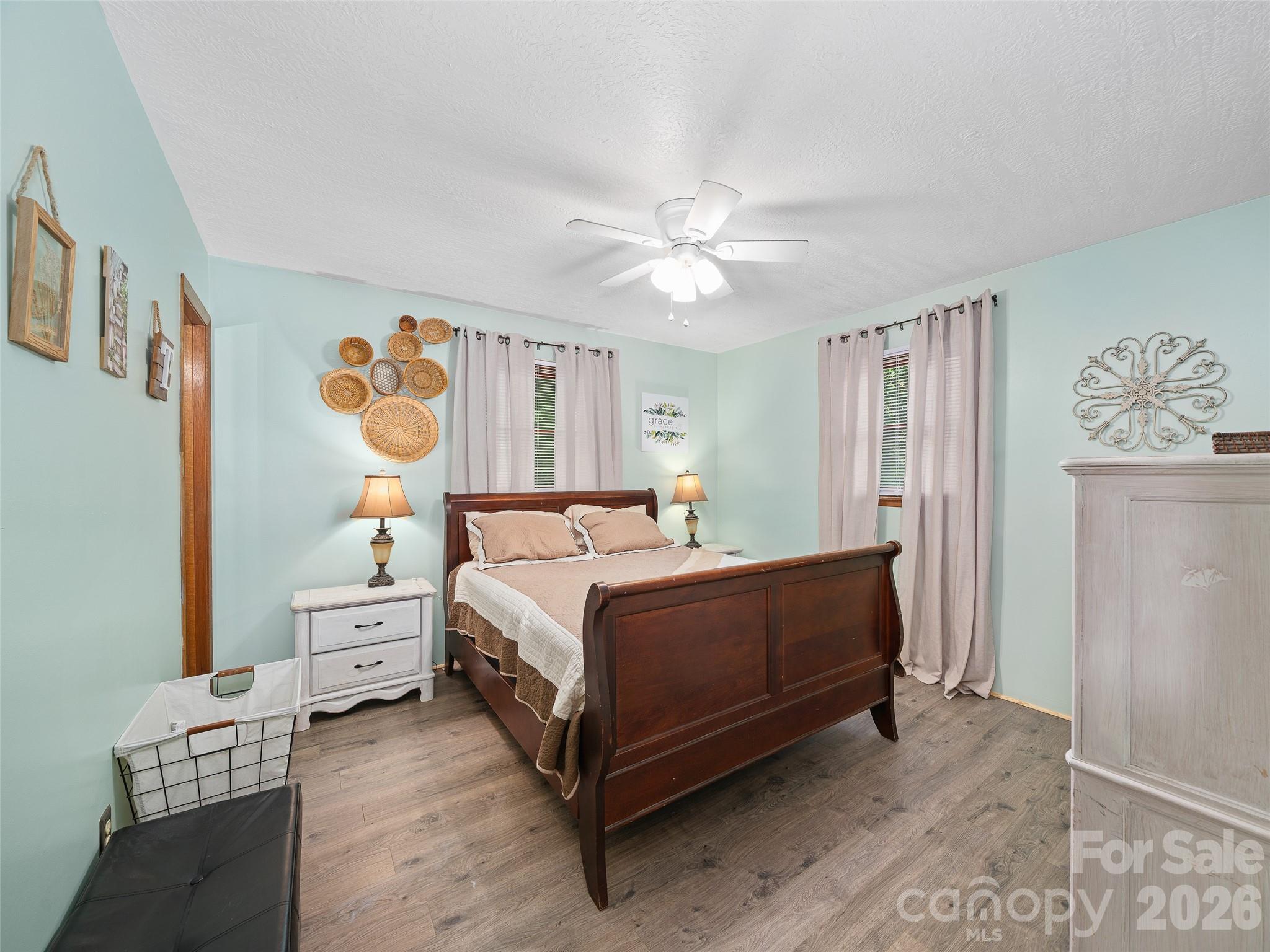 839 Mckinney Road — Burnsville