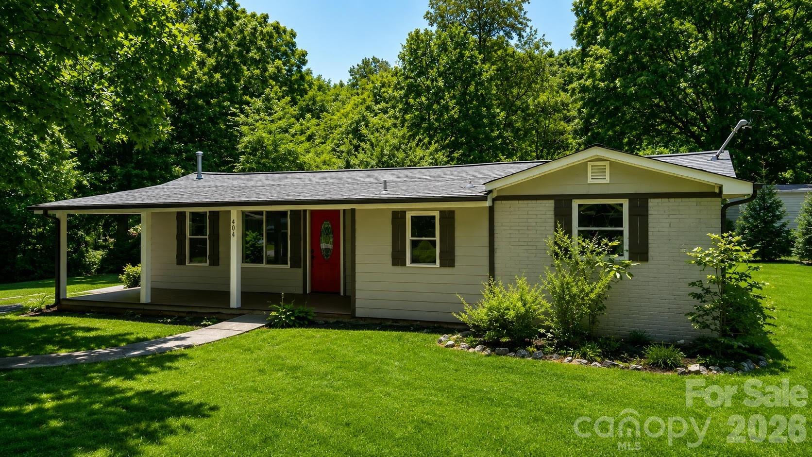 404 Dogwood Lane — Statesville