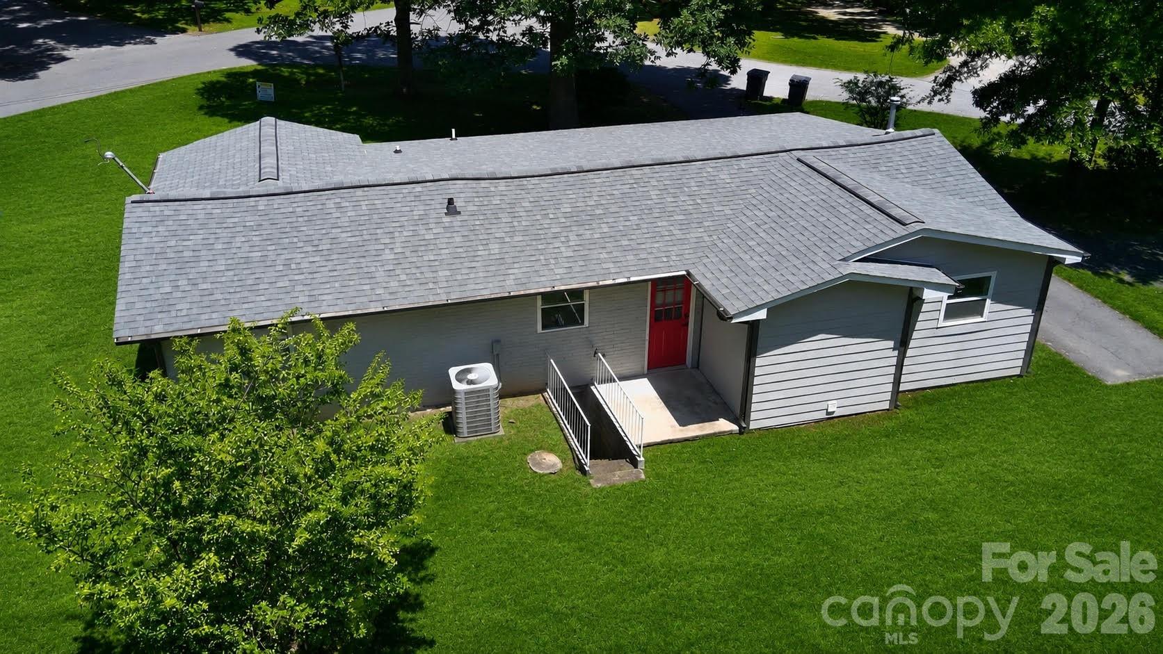 404 Dogwood Lane — Statesville