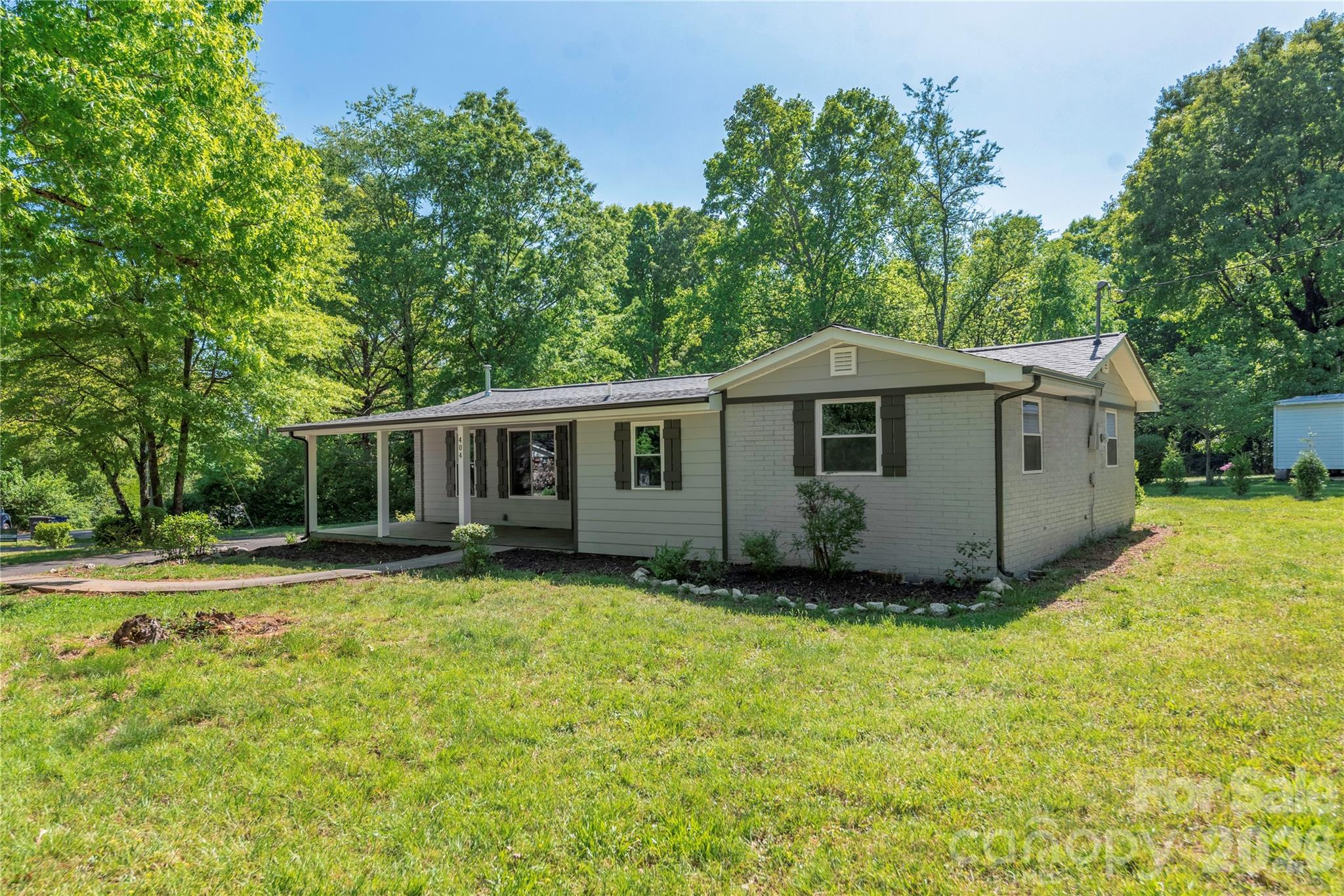 404 Dogwood Lane — Statesville