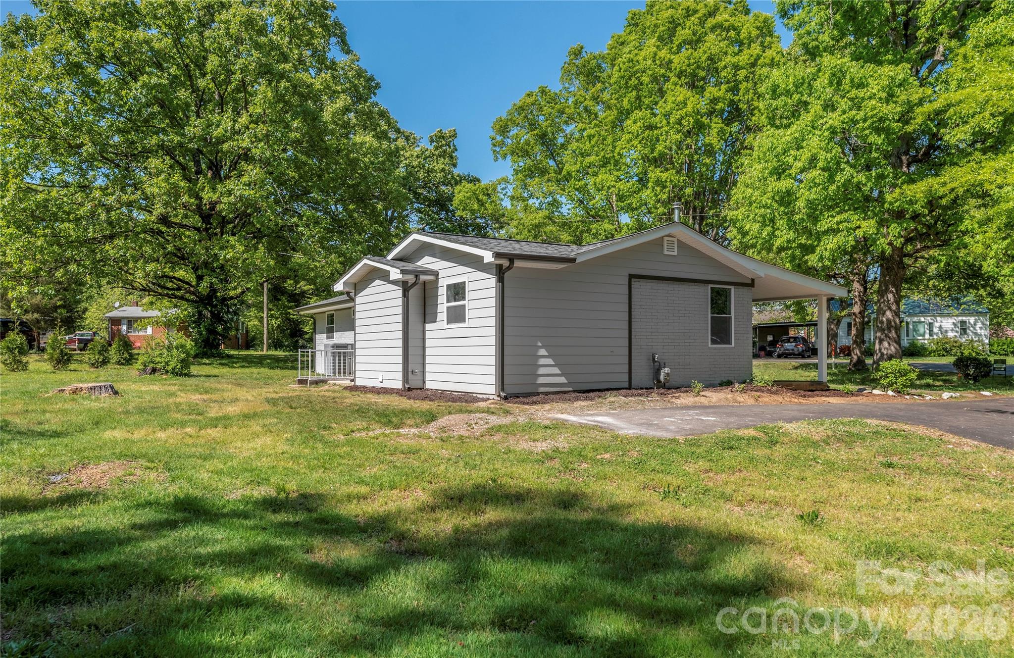 404 Dogwood Lane — Statesville