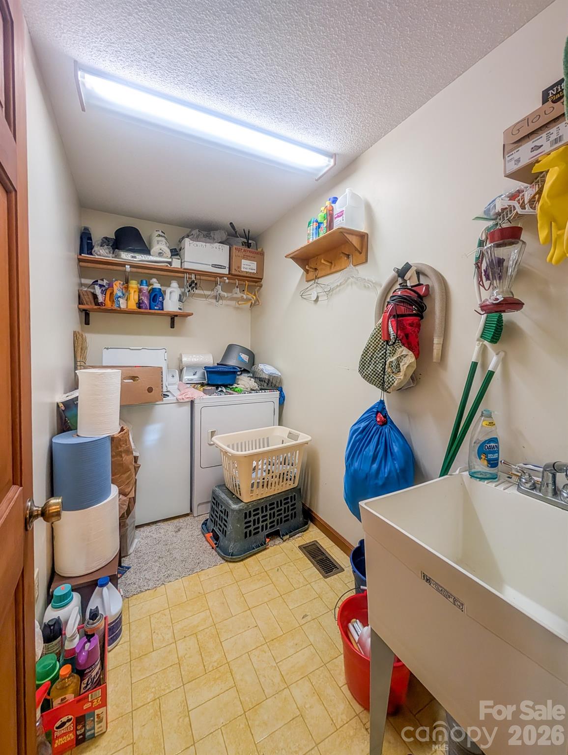 114 Dewberry Lane — Burnsville