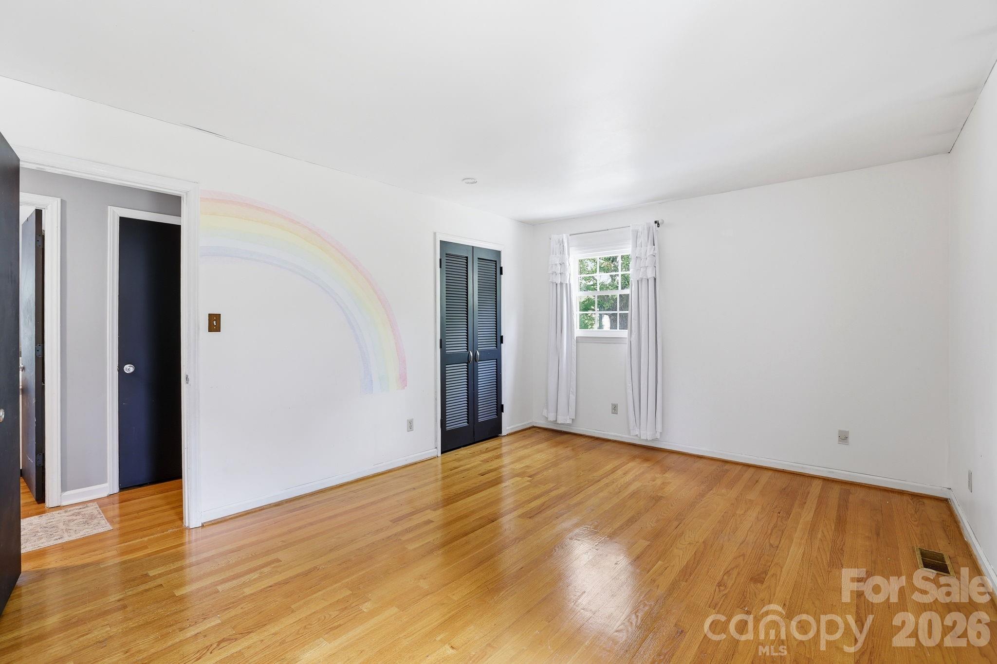 7419 Meadowdale Lane — Charlotte