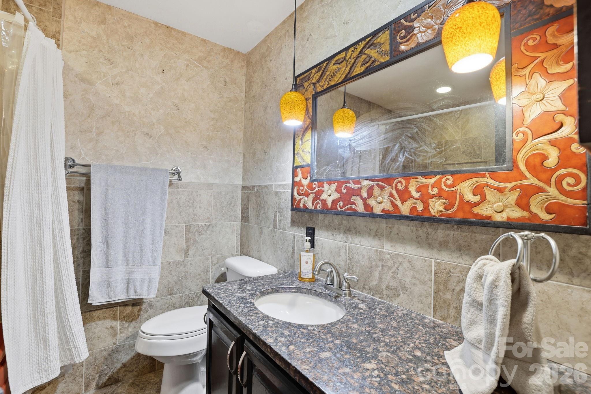 7419 Meadowdale Lane — Charlotte