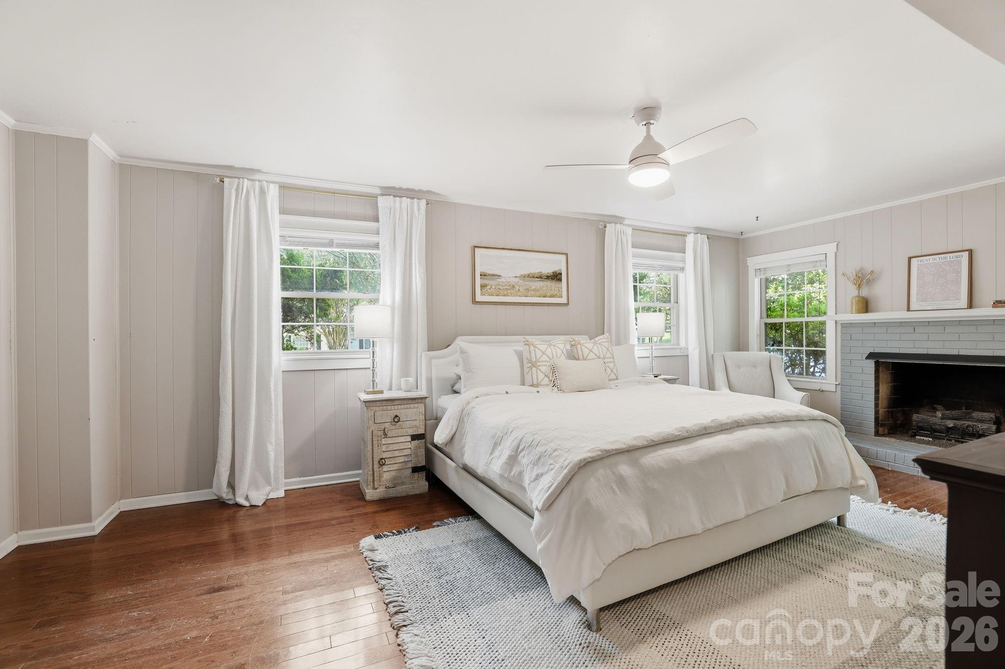 7419 Meadowdale Lane — Charlotte