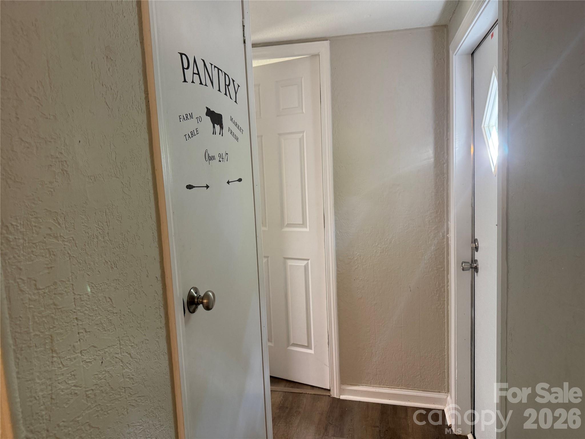 1140 Love Valley Road — Clover