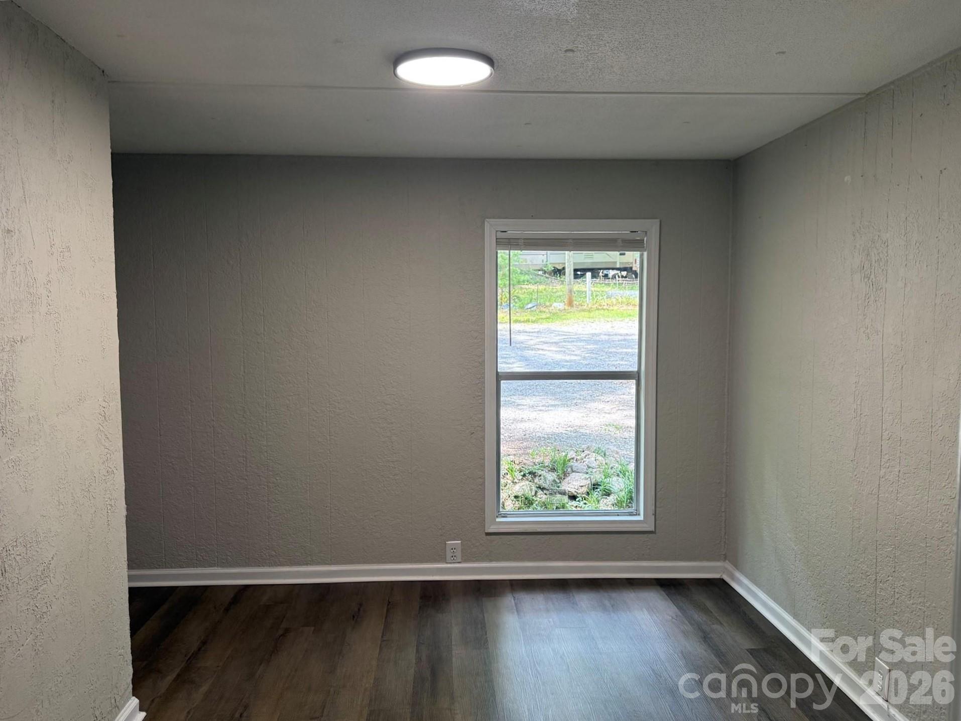 1140 Love Valley Road — Clover