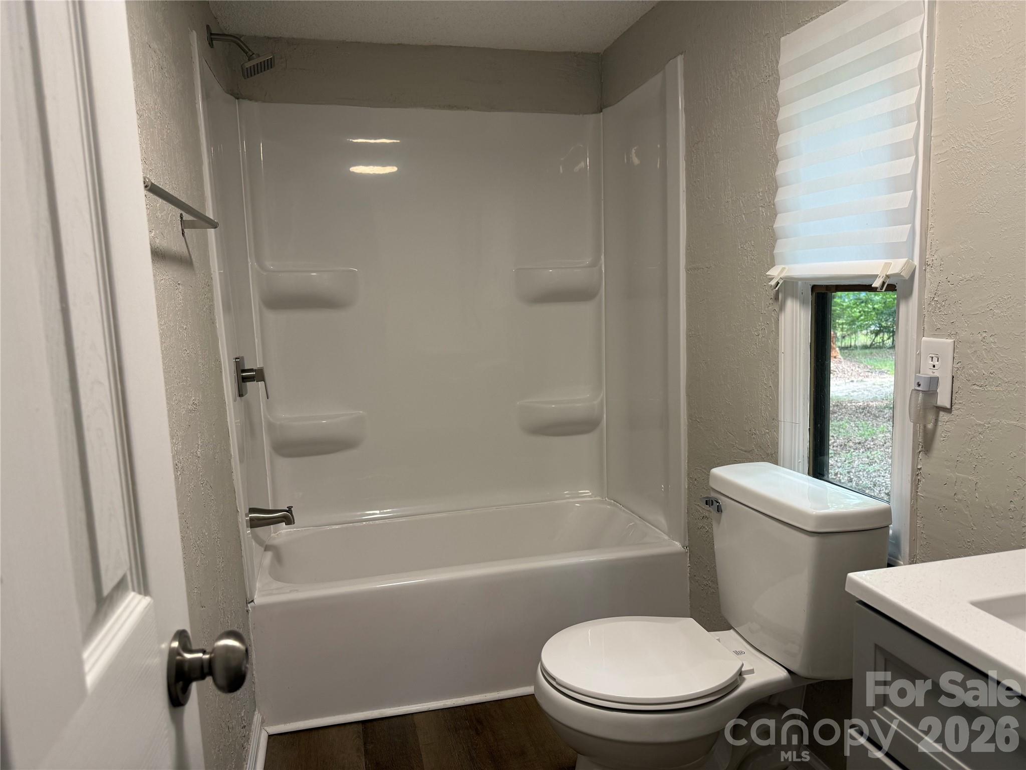 1140 Love Valley Road — Clover