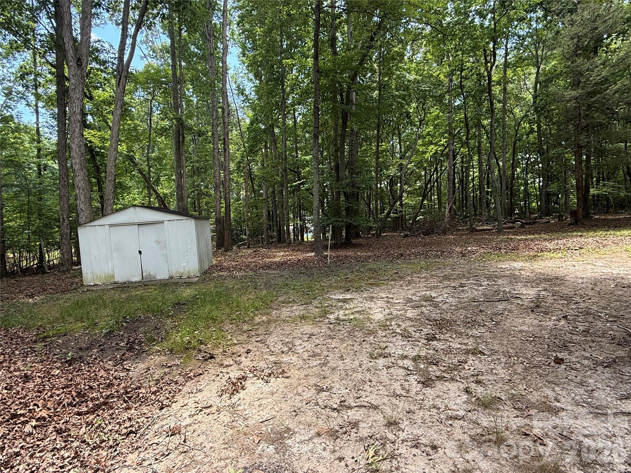 1140 Love Valley Road — Clover