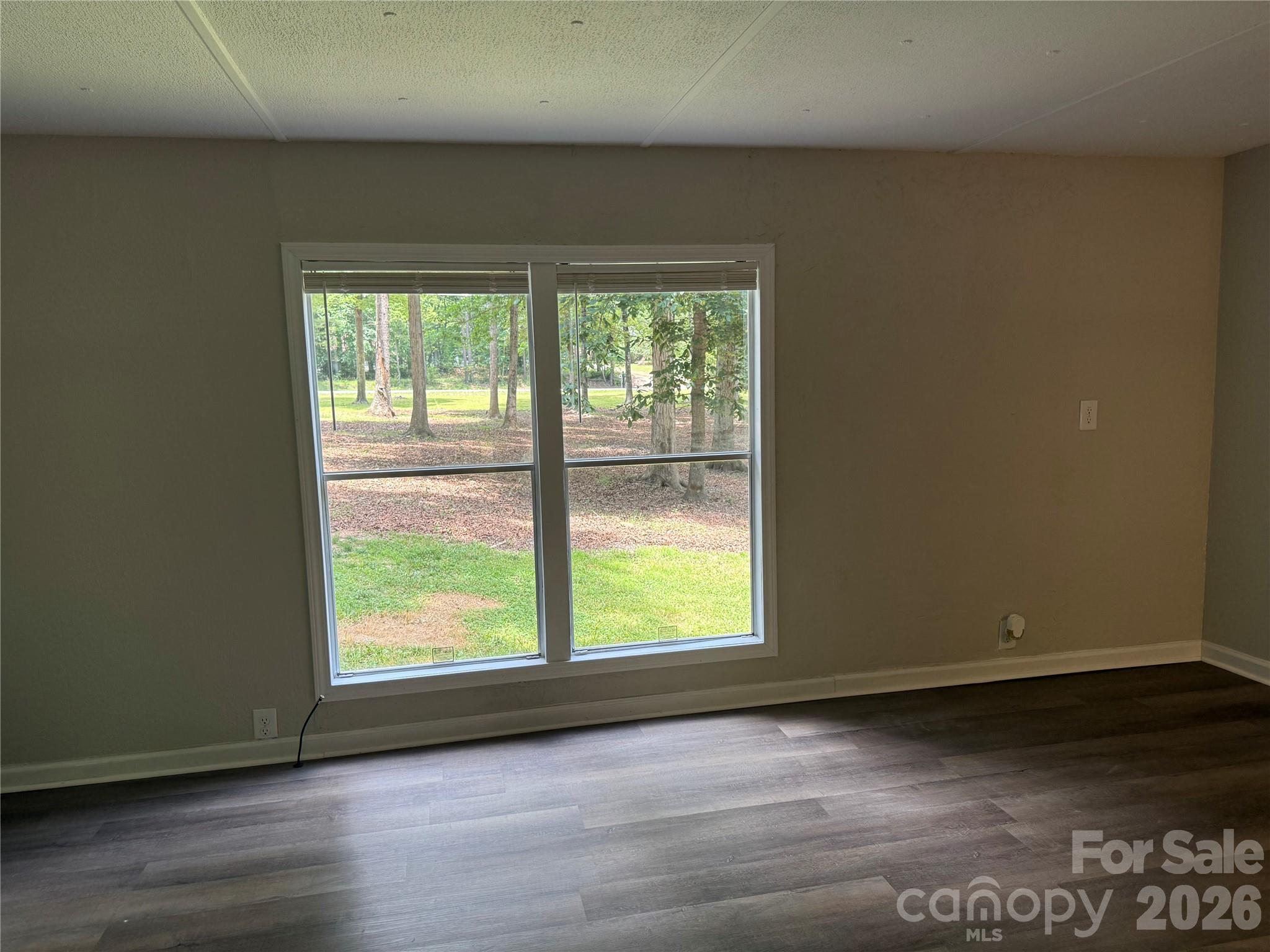 1140 Love Valley Road — Clover