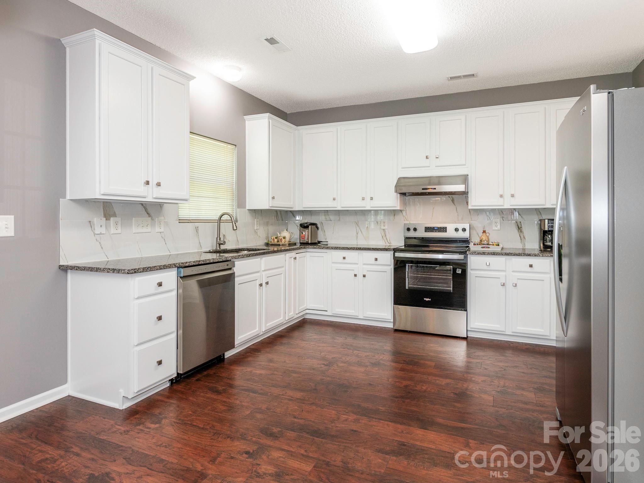 3926 Cameron Creek Drive — Matthews