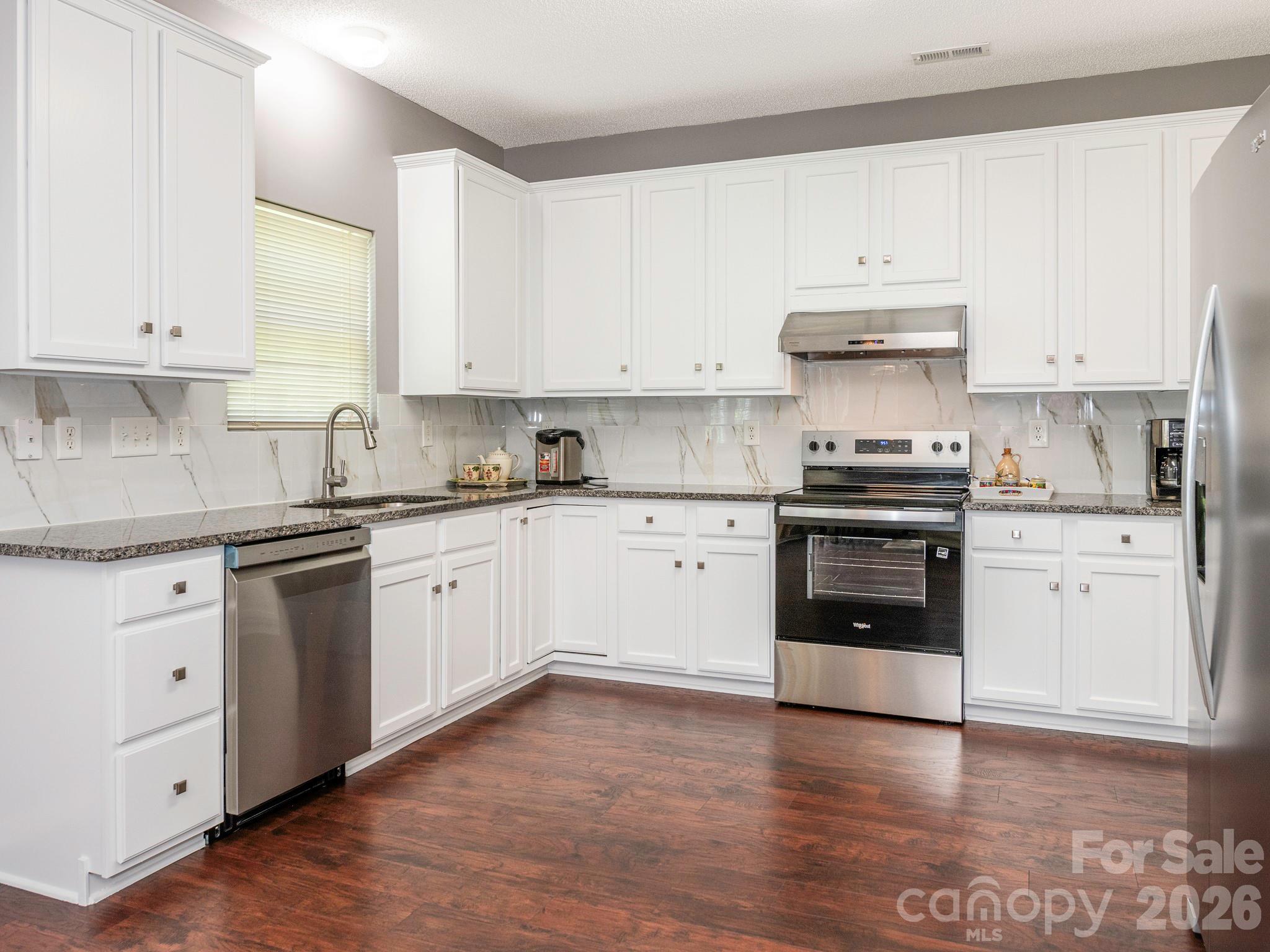 3926 Cameron Creek Drive — Matthews