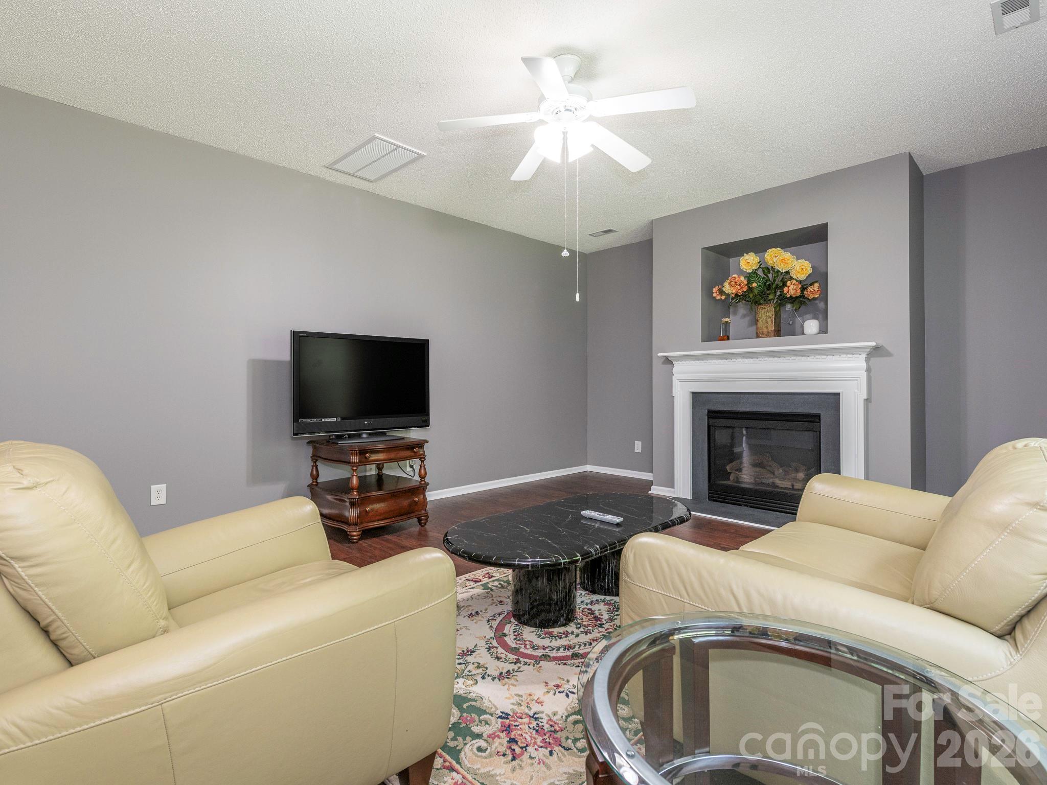 3926 Cameron Creek Drive — Matthews