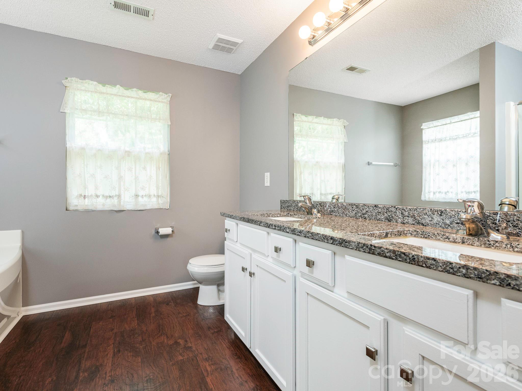 3926 Cameron Creek Drive — Matthews