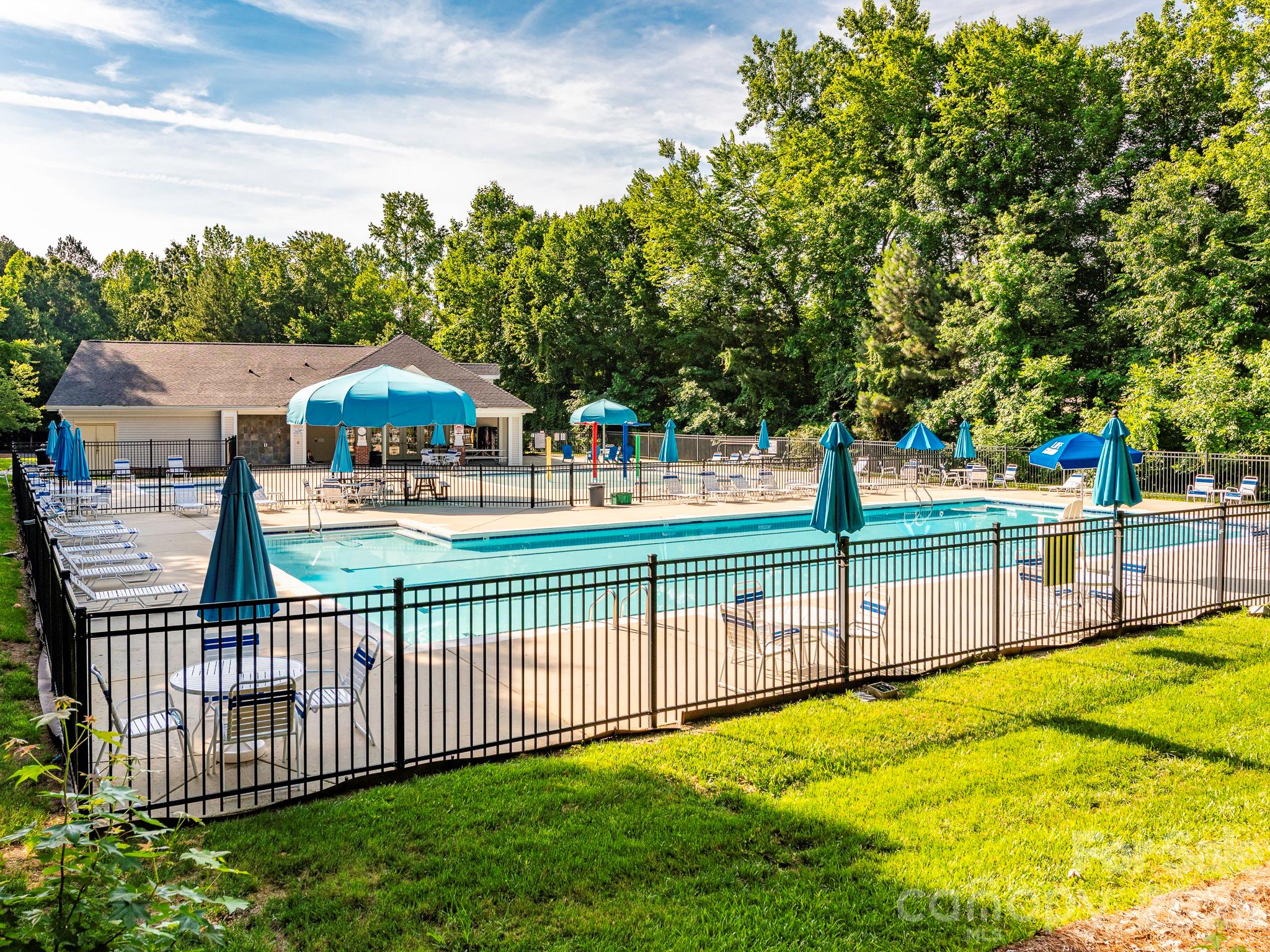 3926 Cameron Creek Drive — Matthews